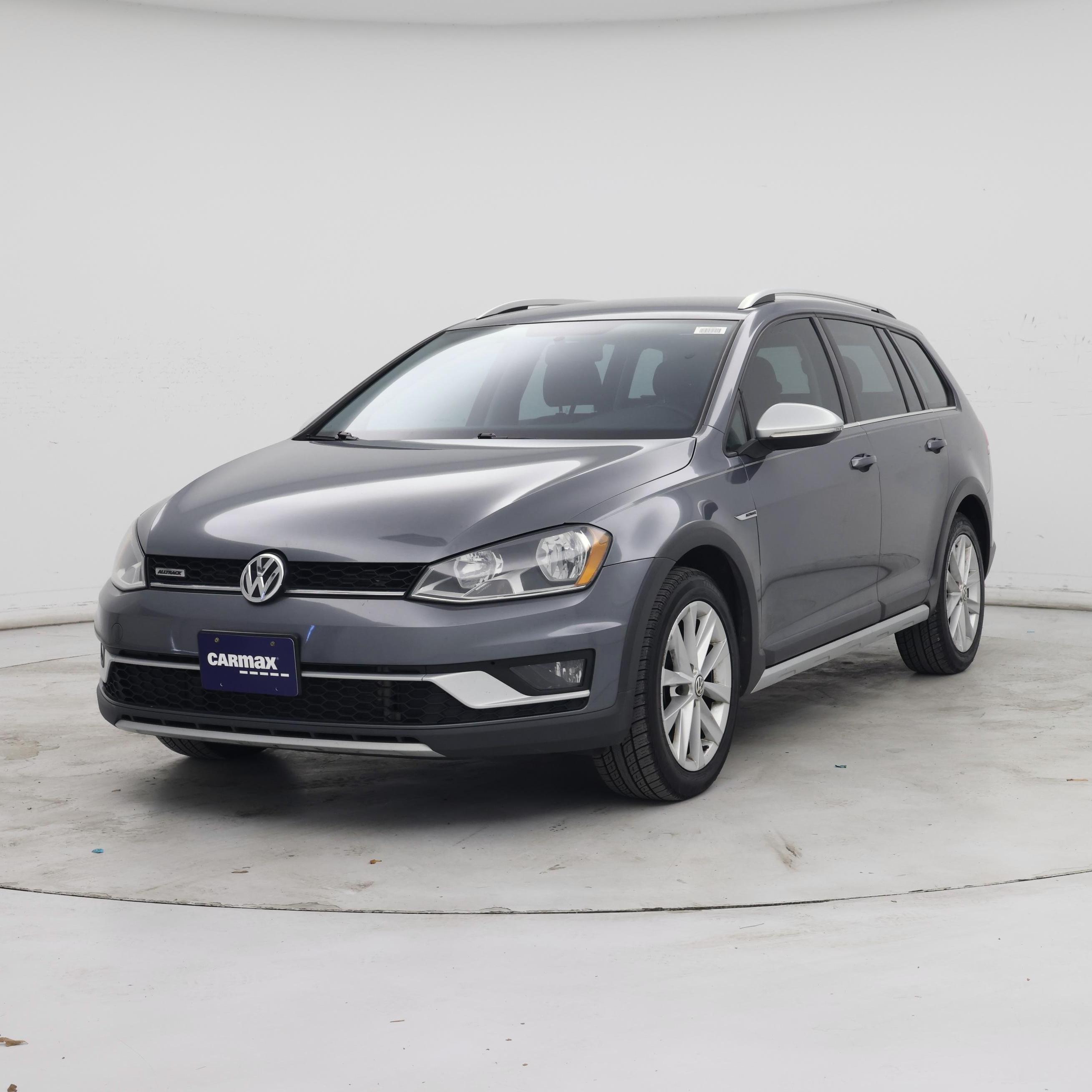 Thumbnail: 2017 Volkswagen Golf - 4