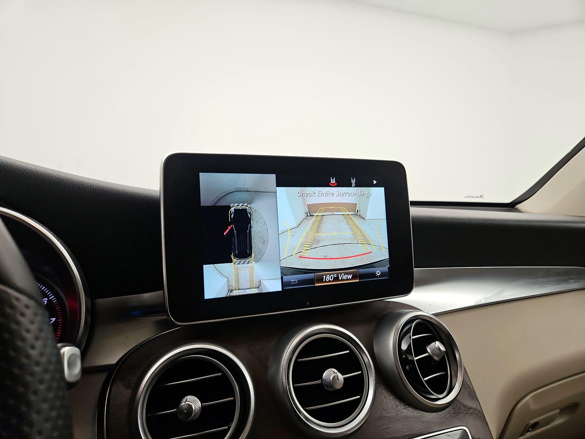 Thumbnail: 2019 Mercedes-Benz GLC - 15