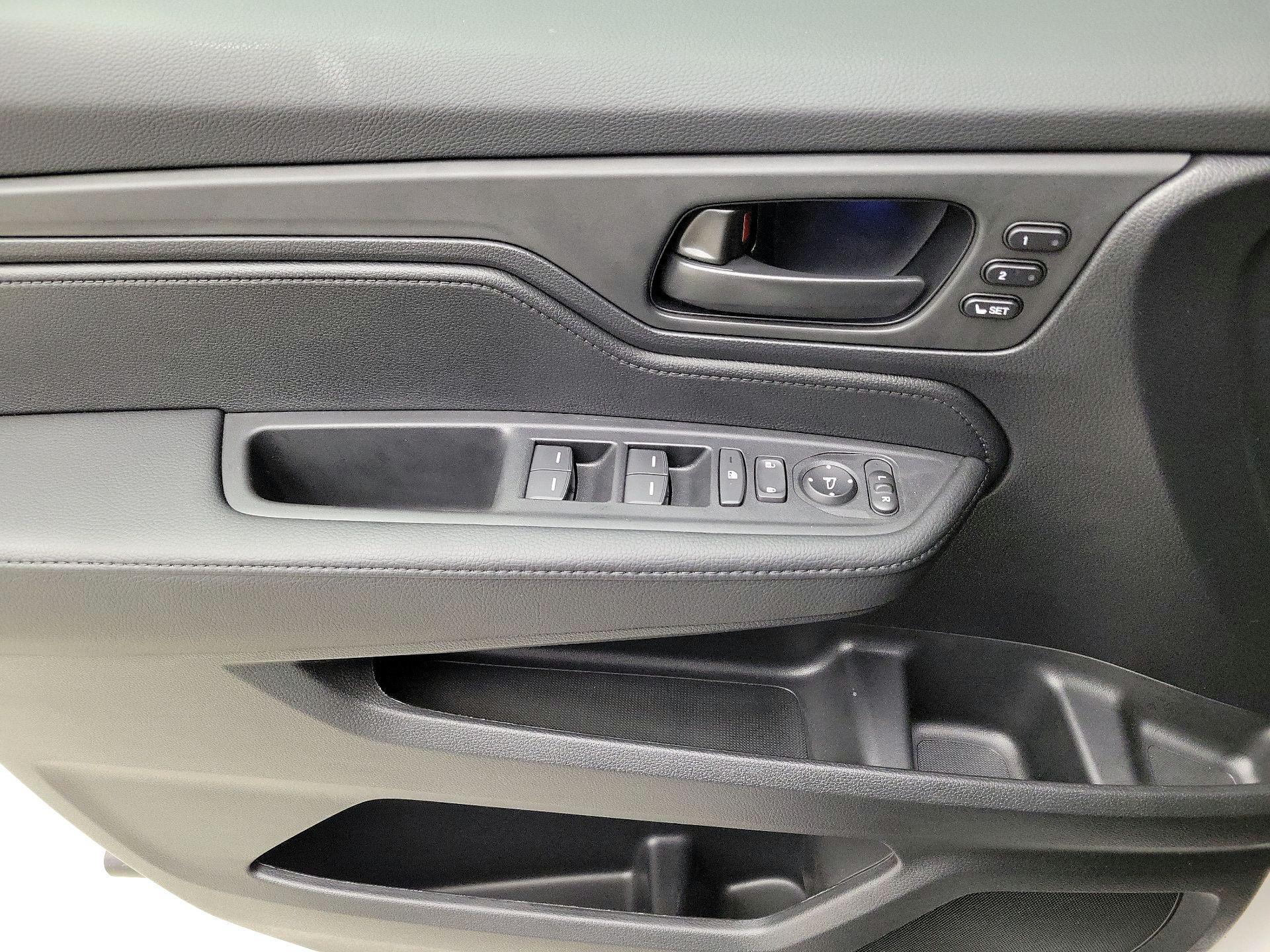 Thumbnail: 2025 Honda Odyssey - 12