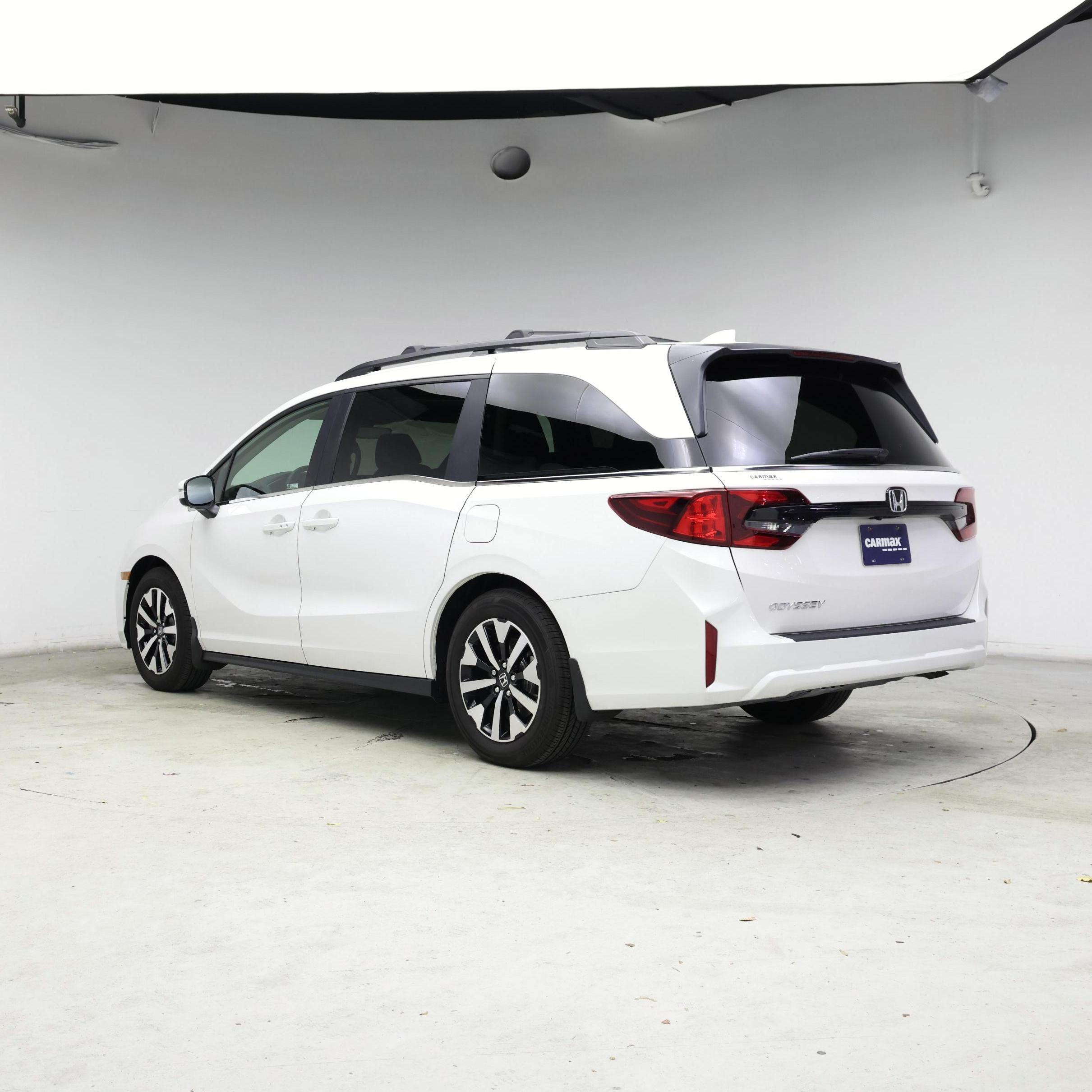 Thumbnail: 2025 Honda Odyssey - 2