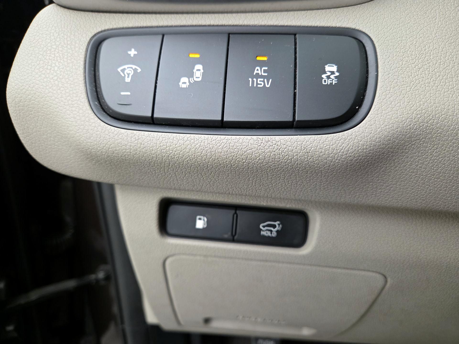 Thumbnail: 2016 Kia Sorento - 13