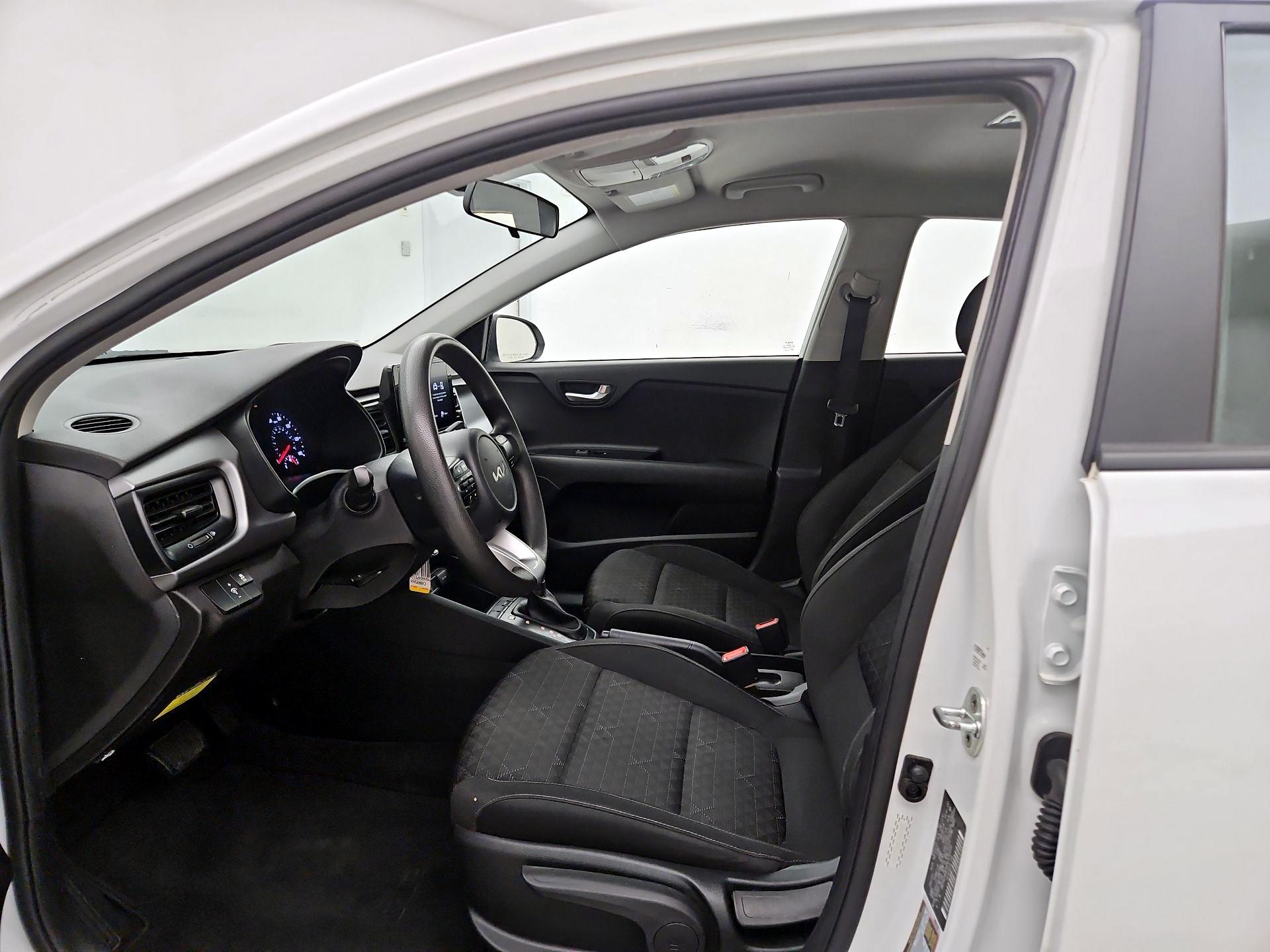 Thumbnail: 2023 Kia Rio - 11