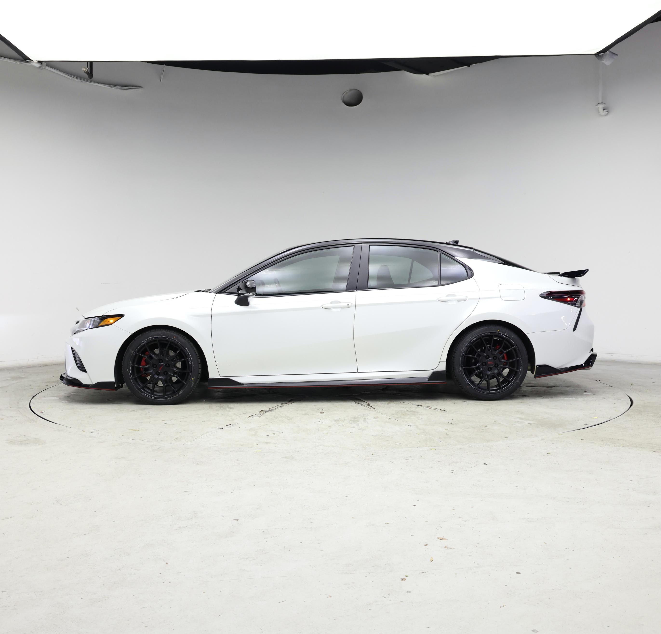 Thumbnail: 2024 Toyota Camry - 3