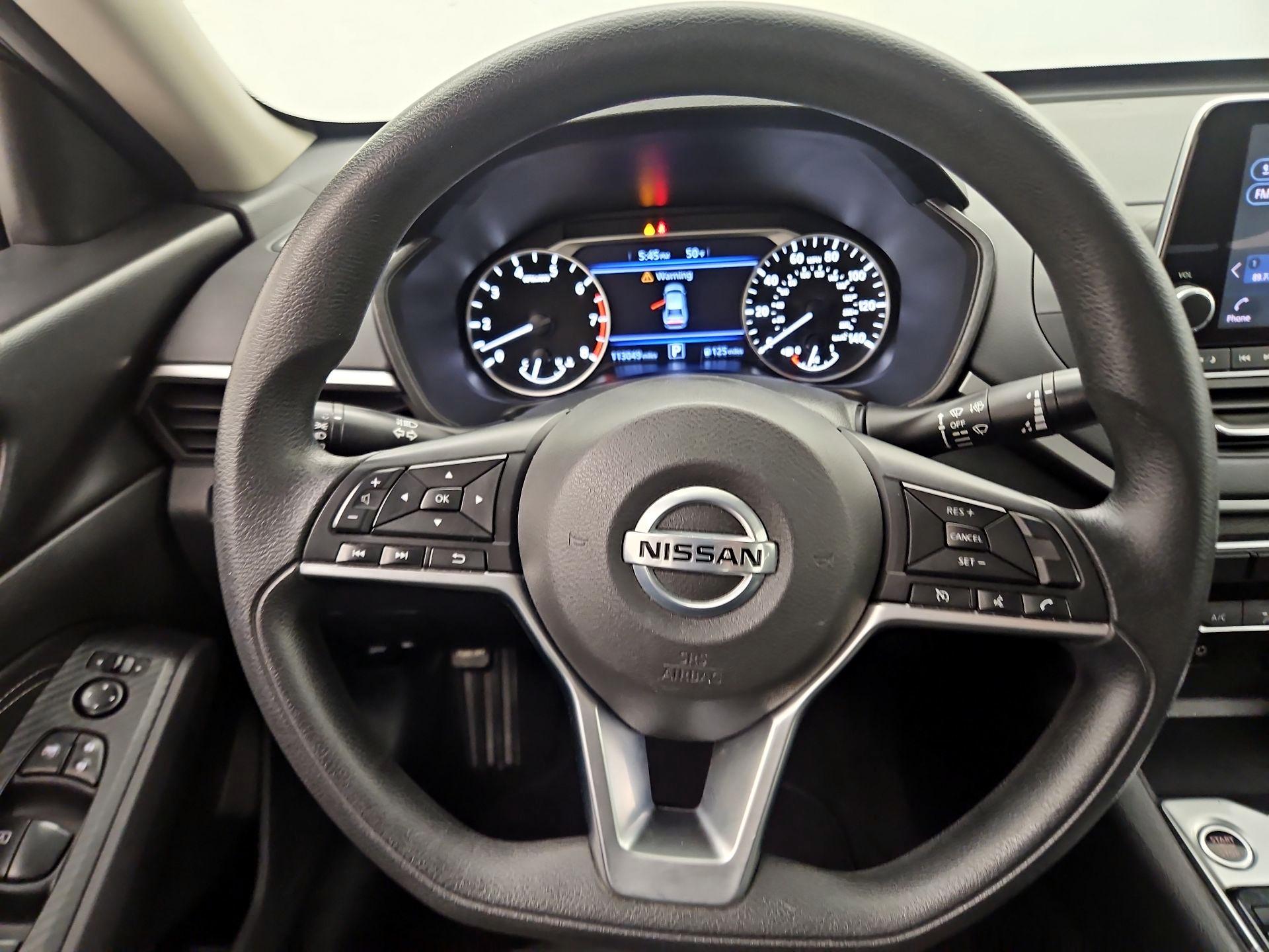 Thumbnail: 2020 Nissan Altima - 10