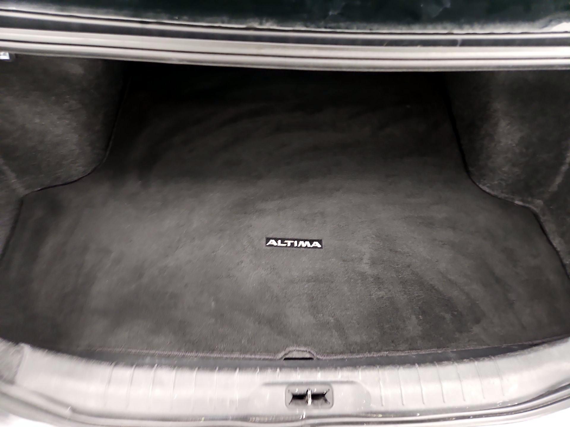 Thumbnail: 2020 Nissan Altima - 20