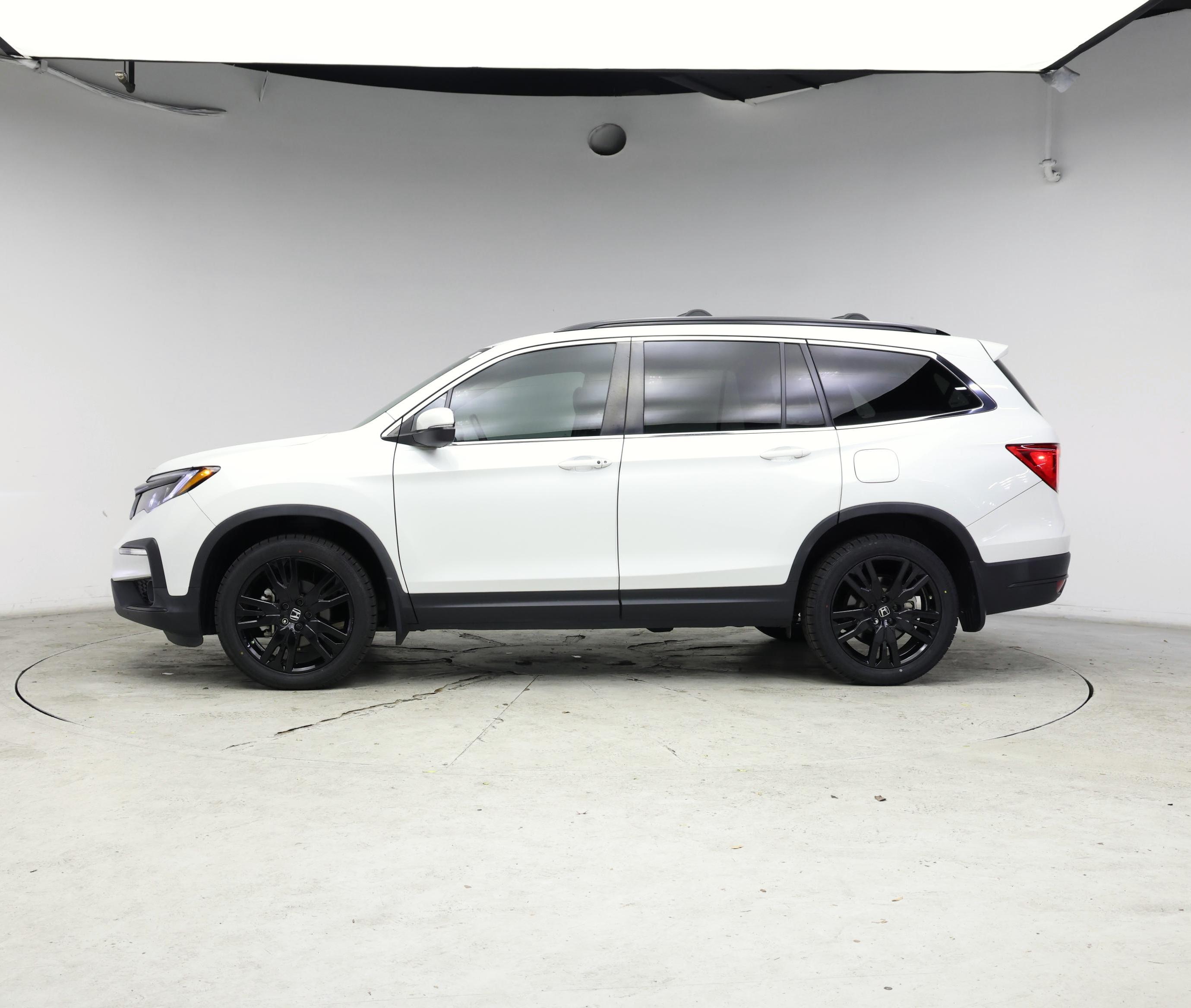 Thumbnail: 2021 Honda Pilot - 3