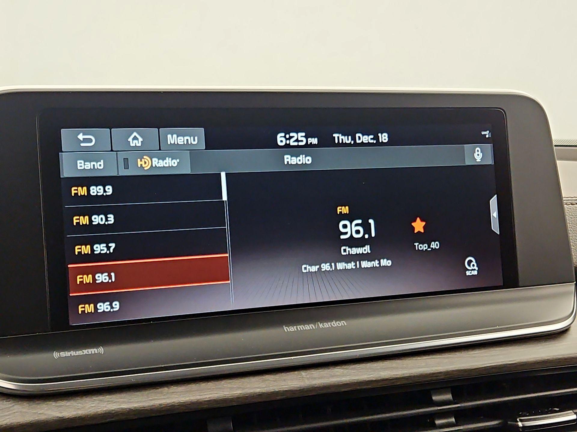 Thumbnail: 2021 Kia Telluride - 16