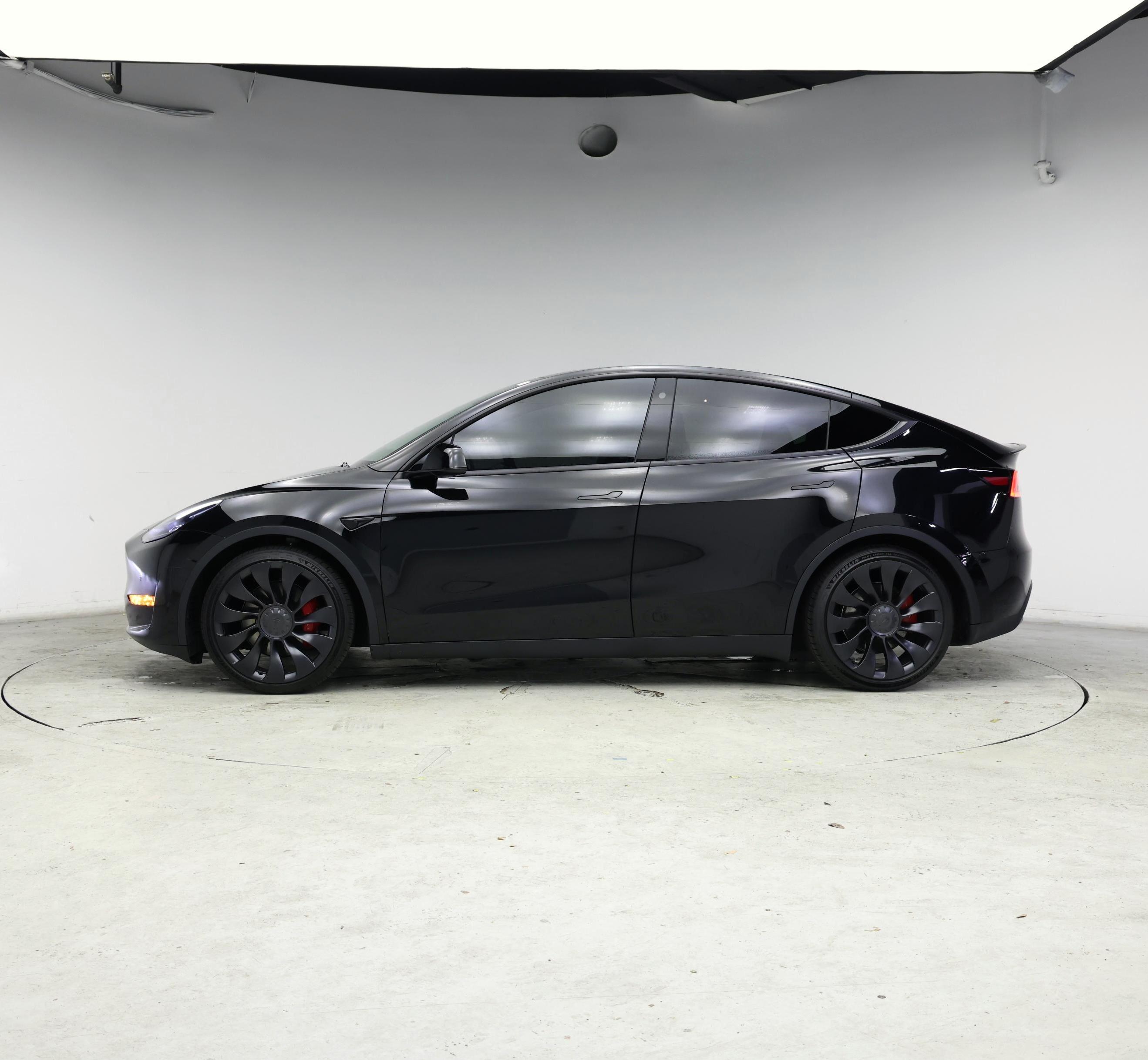 Thumbnail: 2022 Tesla Model Y - 3