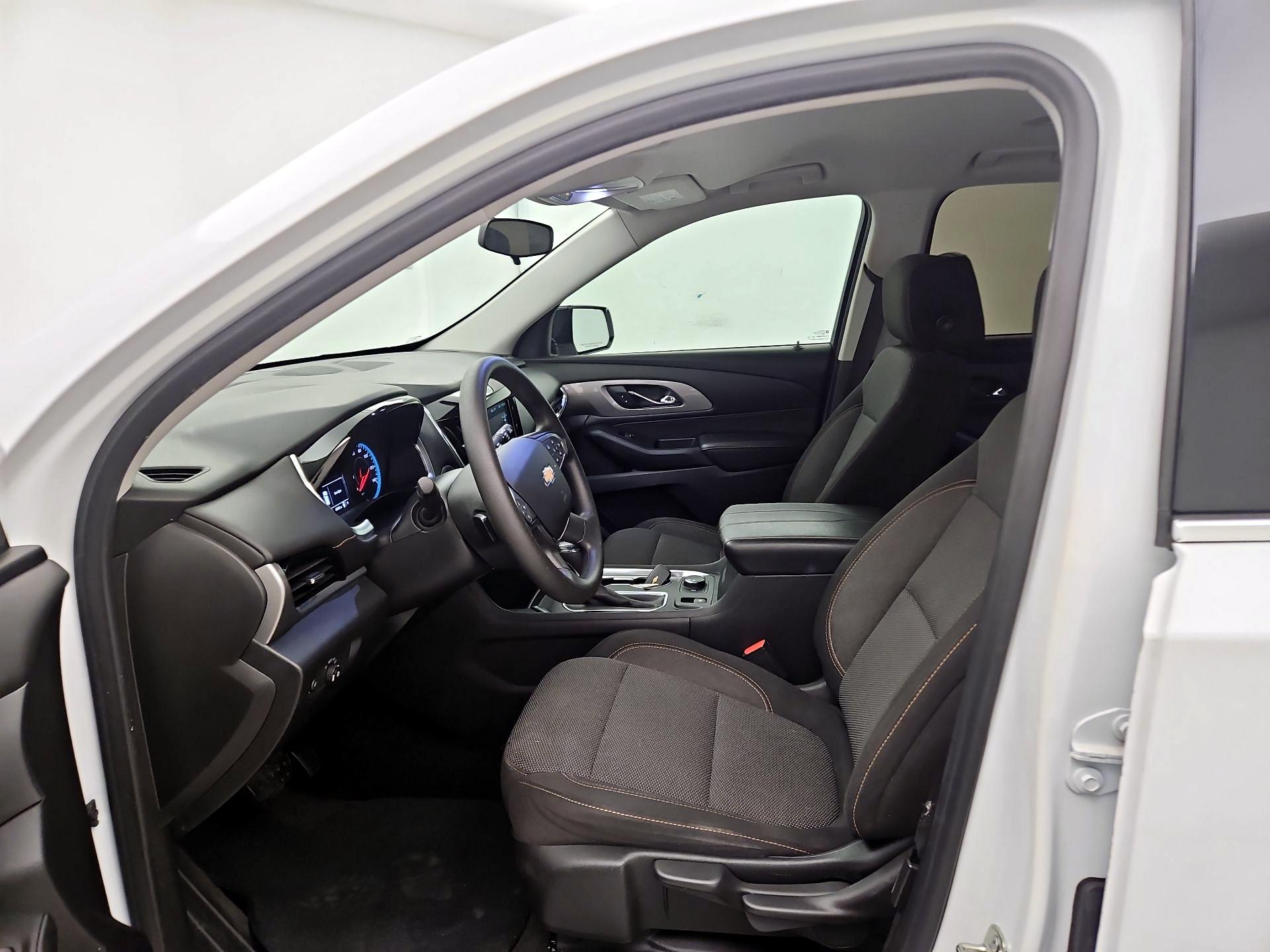 Thumbnail: 2019 Chevrolet Traverse - 11