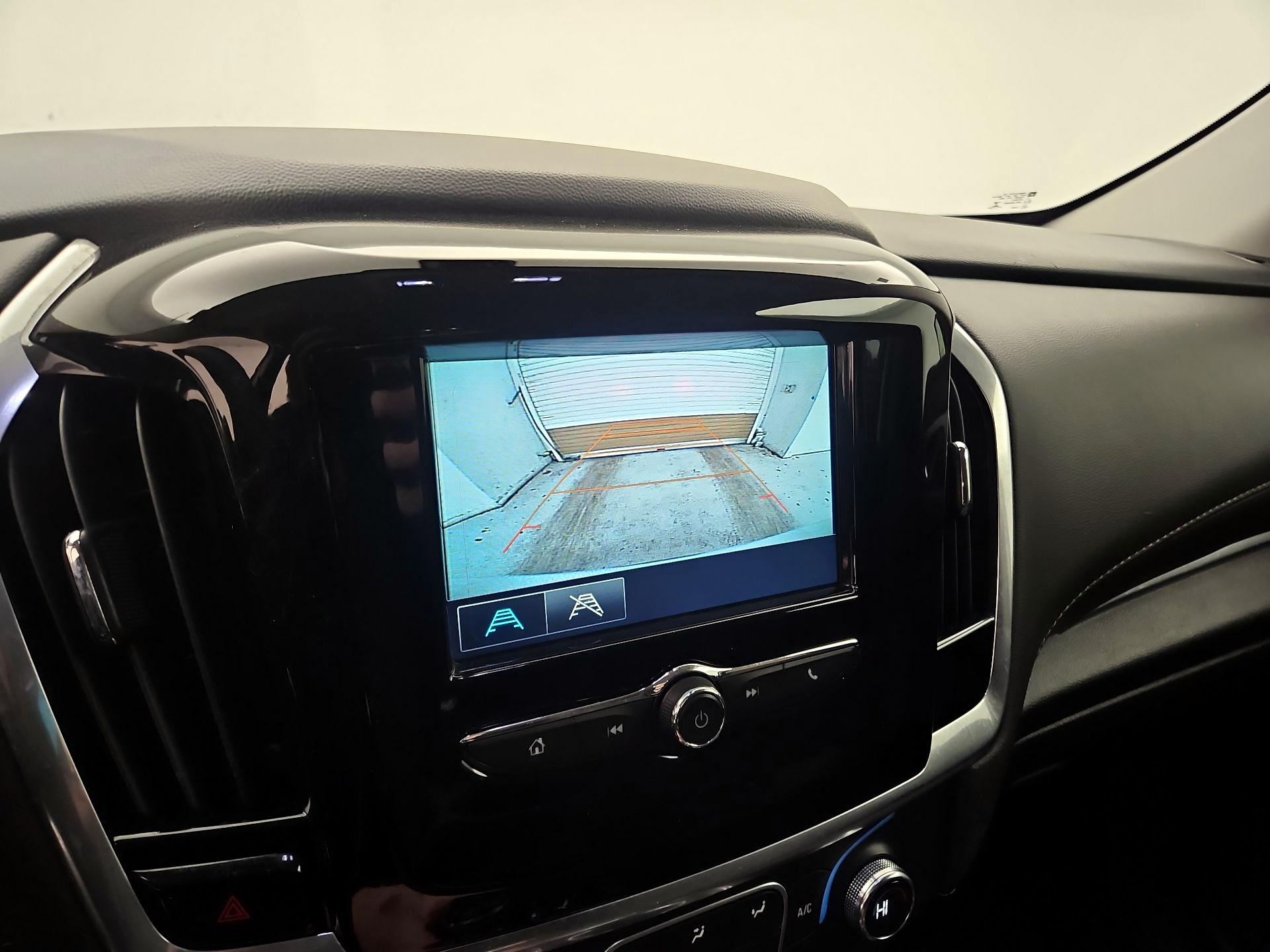 Thumbnail: 2019 Chevrolet Traverse - 14