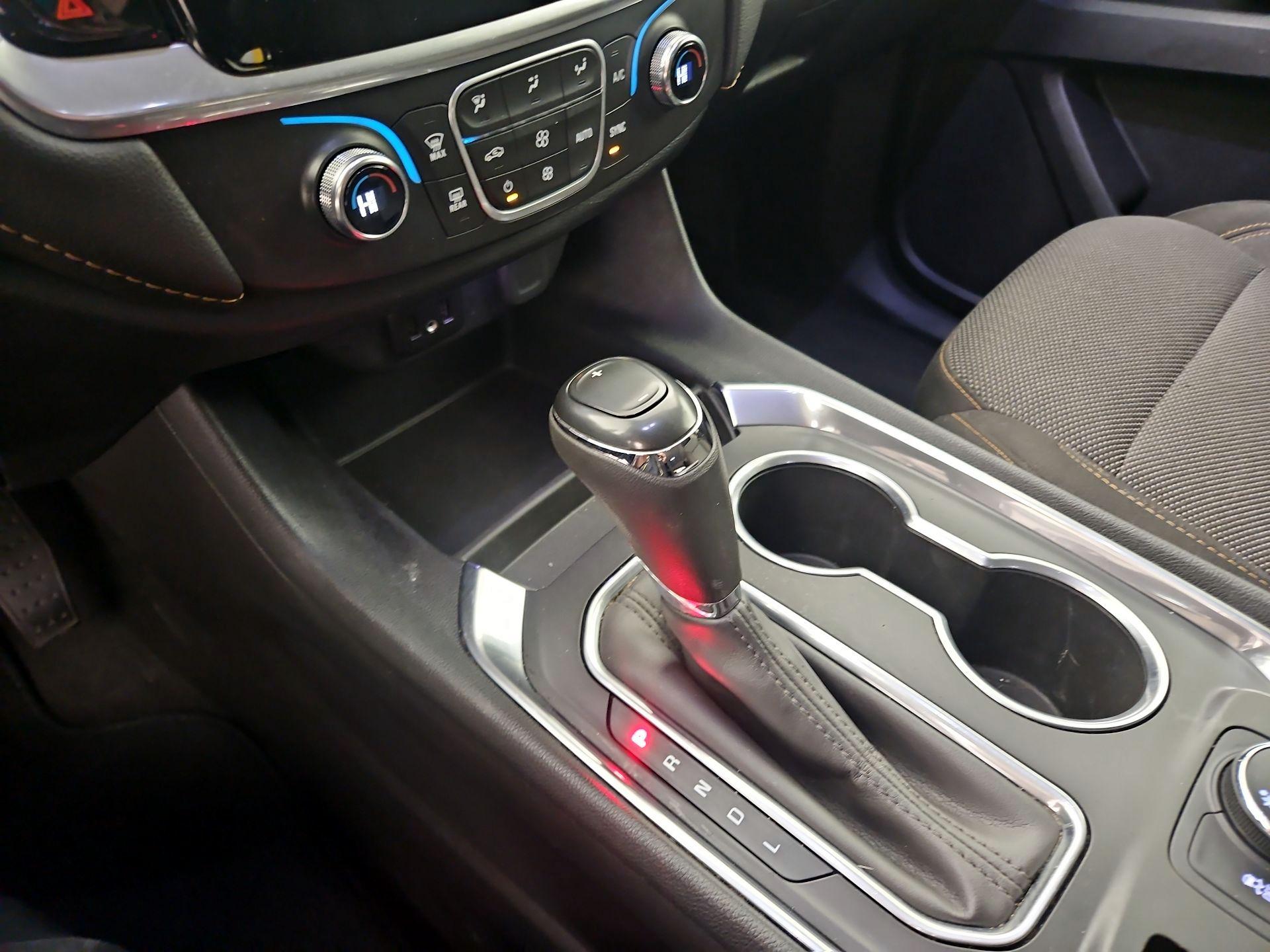 Thumbnail: 2019 Chevrolet Traverse - 17