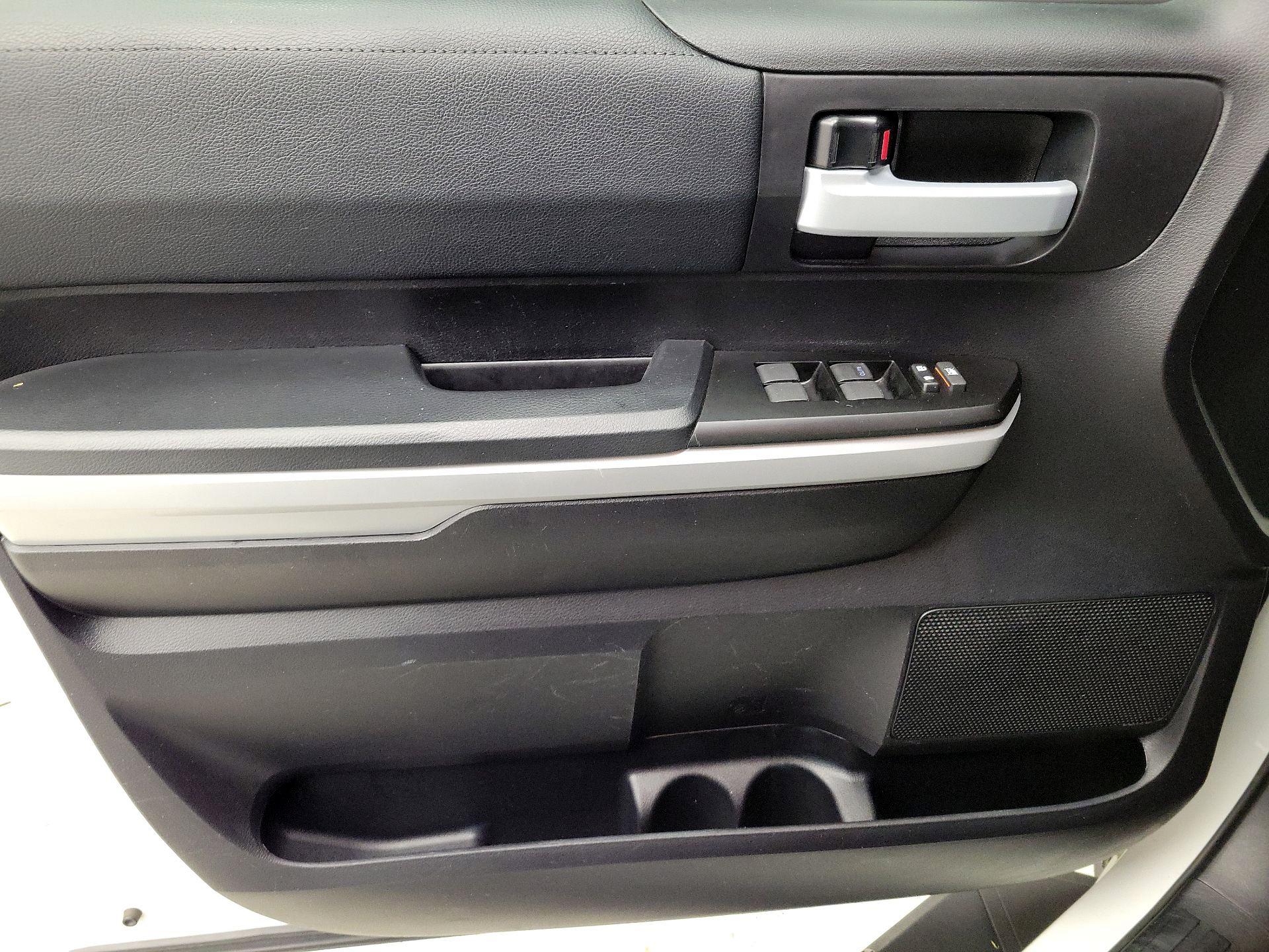 Thumbnail: 2021 Toyota Tundra - 12