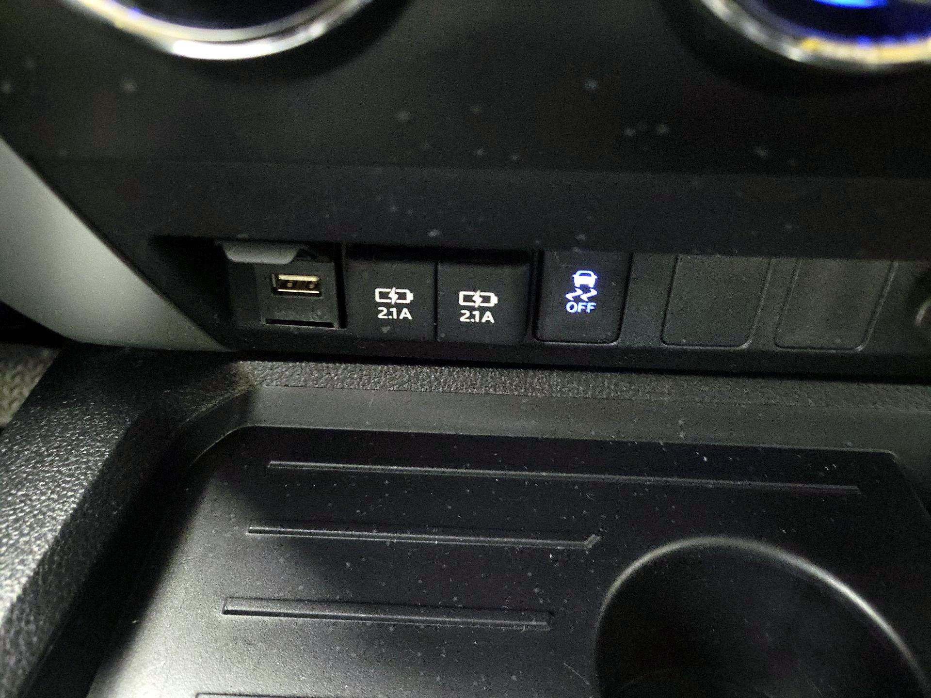 Thumbnail: 2021 Toyota Tundra - 18