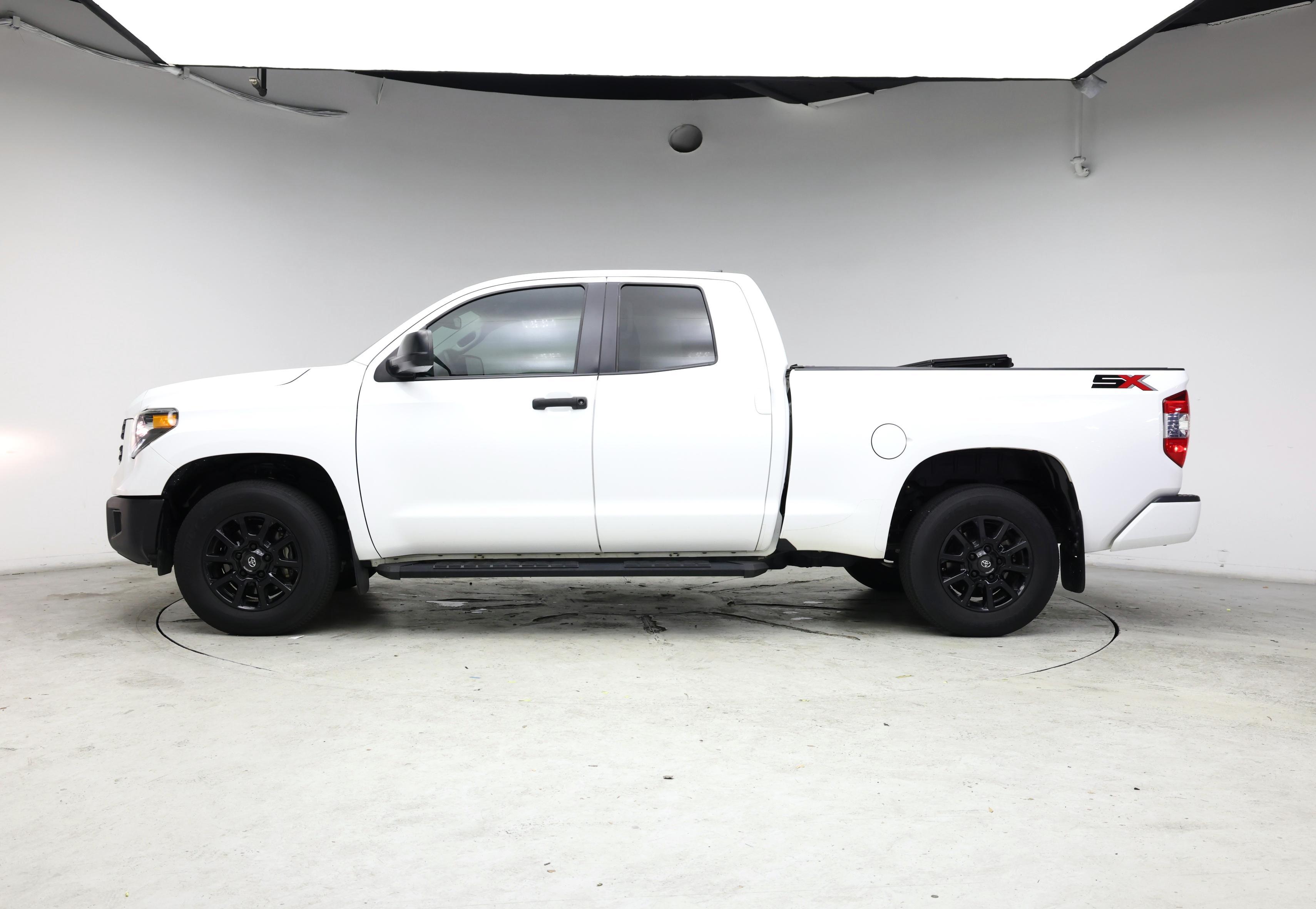 Thumbnail: 2021 Toyota Tundra - 3