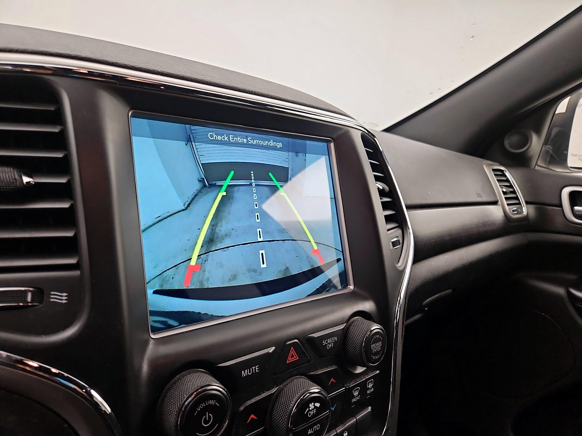 Thumbnail: 2018 Jeep Grand Cherokee - 14