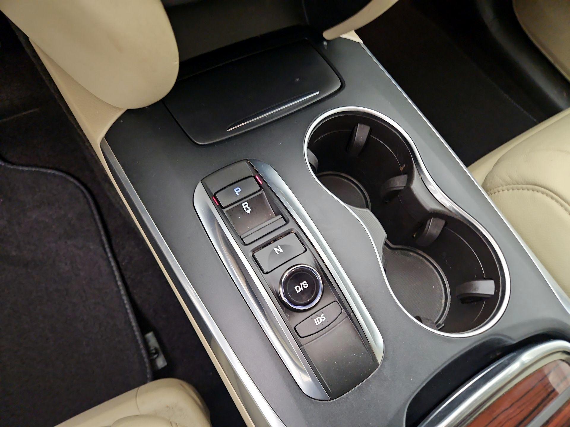 Thumbnail: 2016 Acura MDX - 17