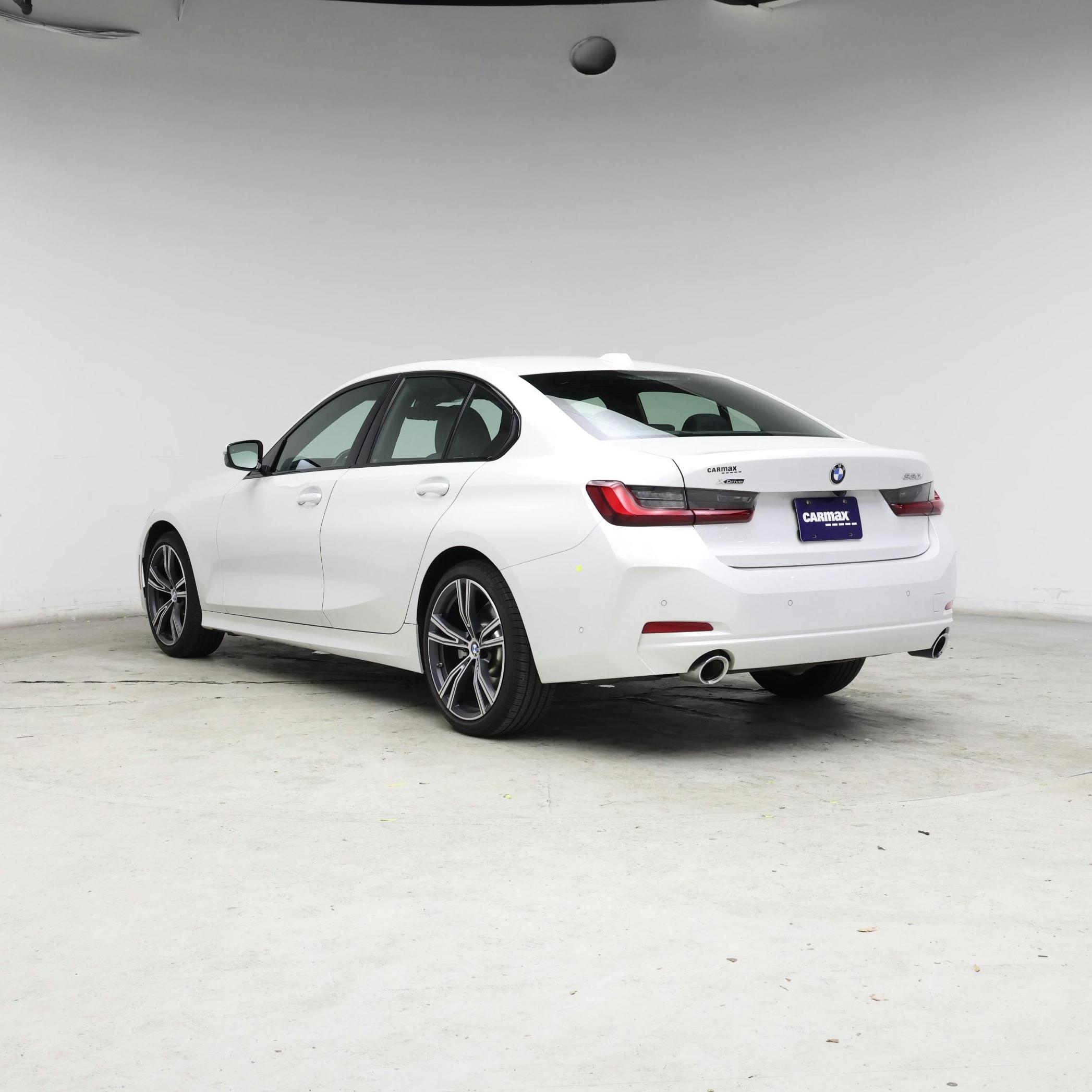 Thumbnail: 2023 BMW 3 Series - 2