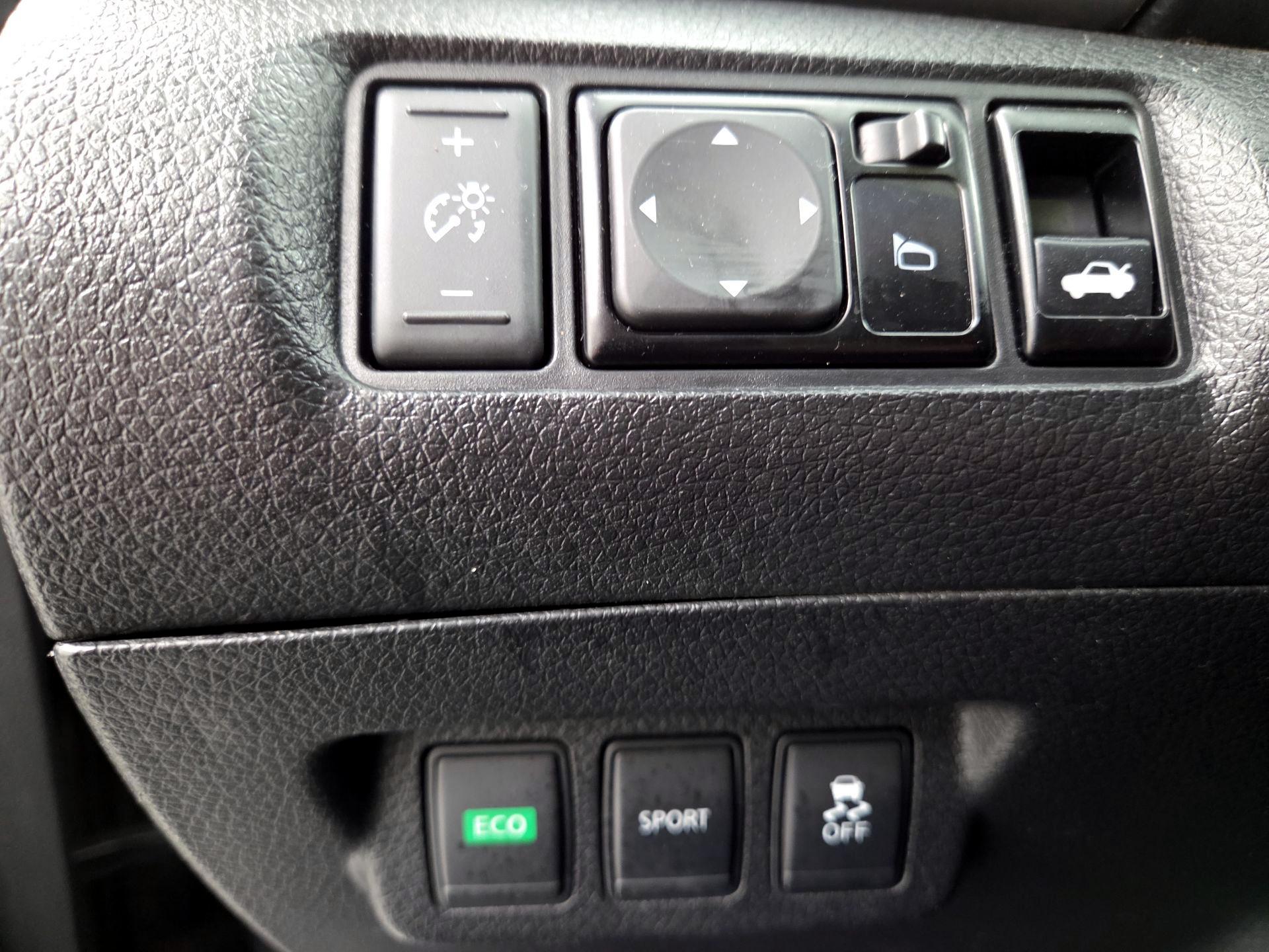 Thumbnail: 2016 Nissan Sentra - 13