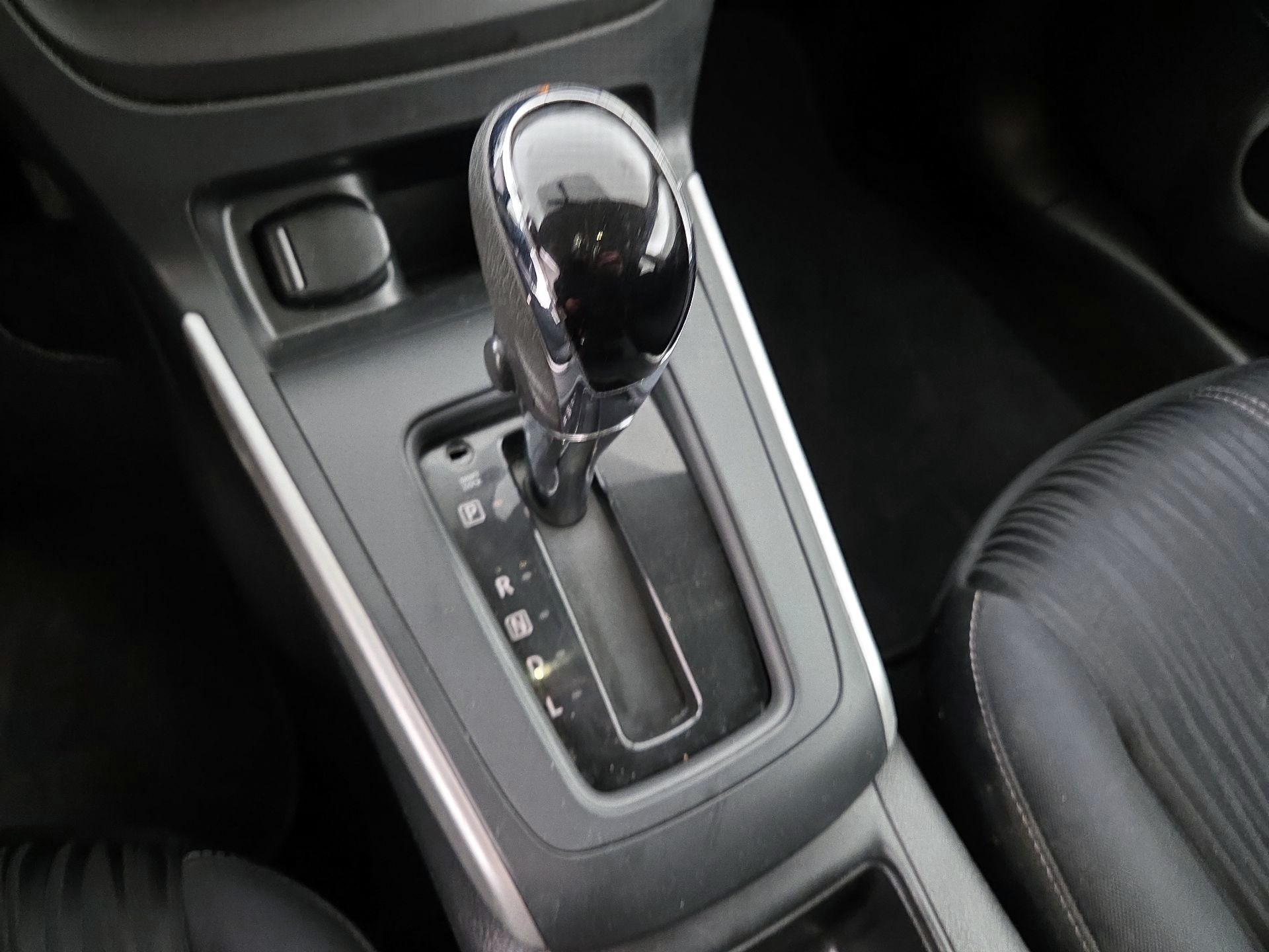 Thumbnail: 2016 Nissan Sentra - 17