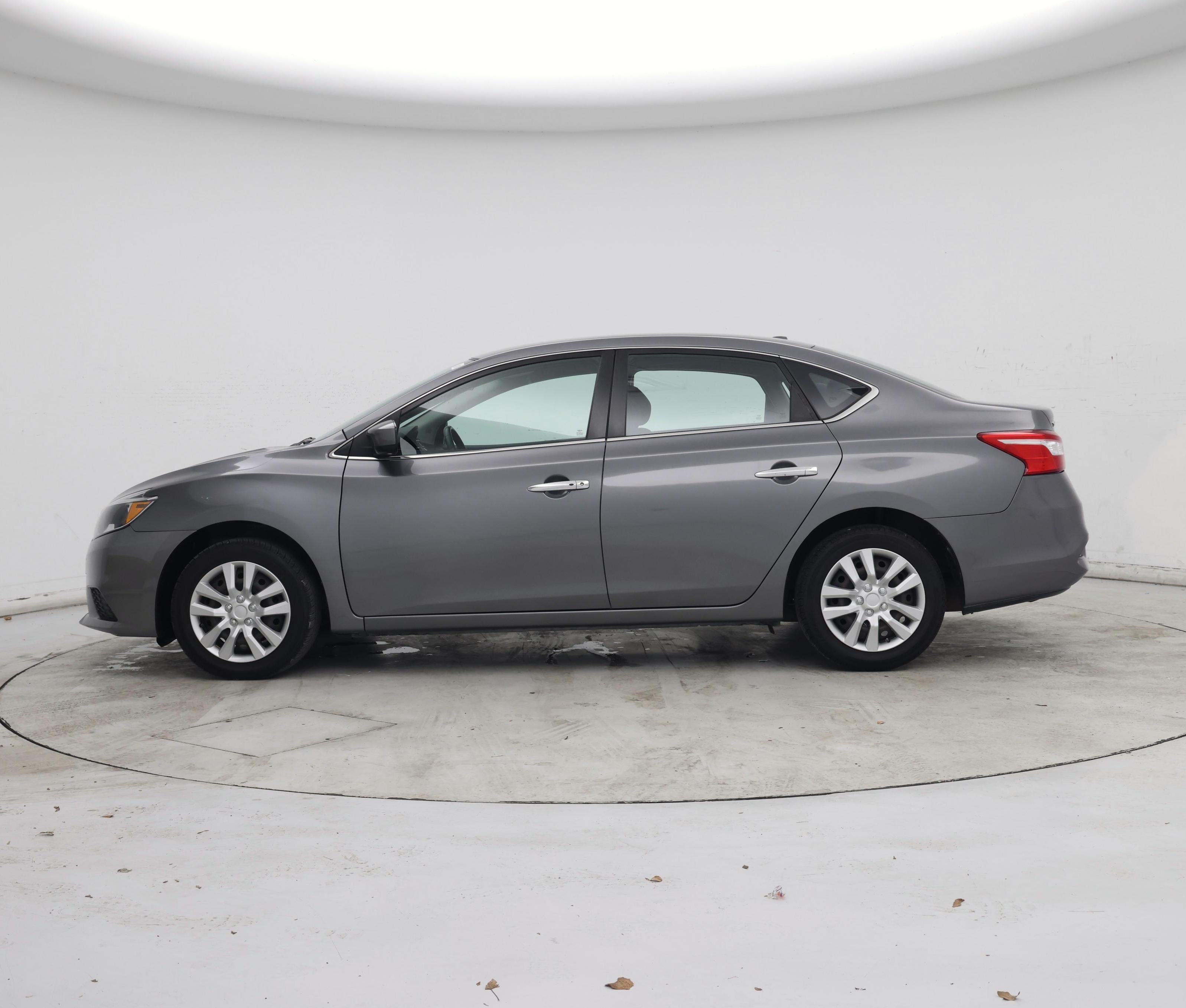 Thumbnail: 2016 Nissan Sentra - 3