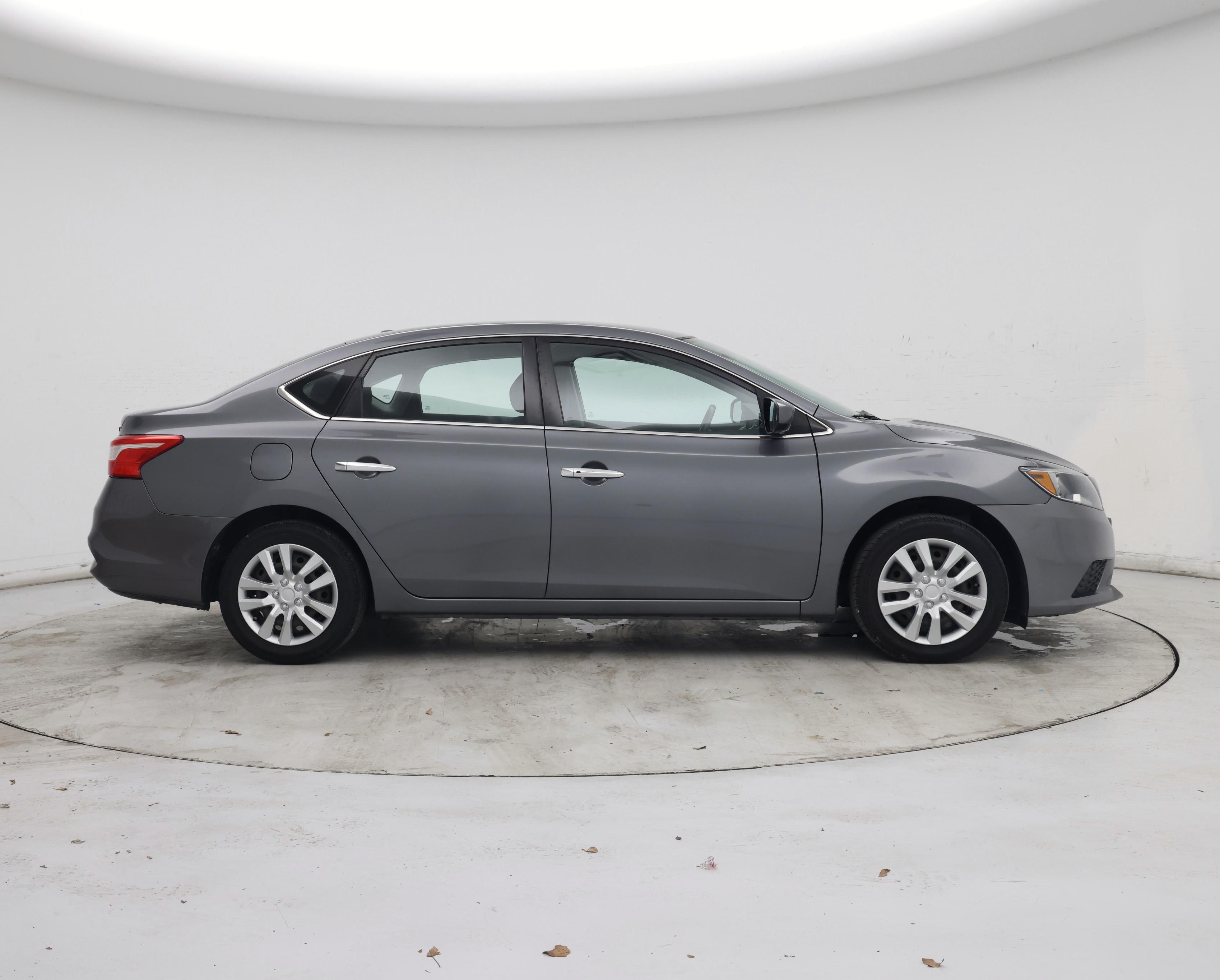 Thumbnail: 2016 Nissan Sentra - 7