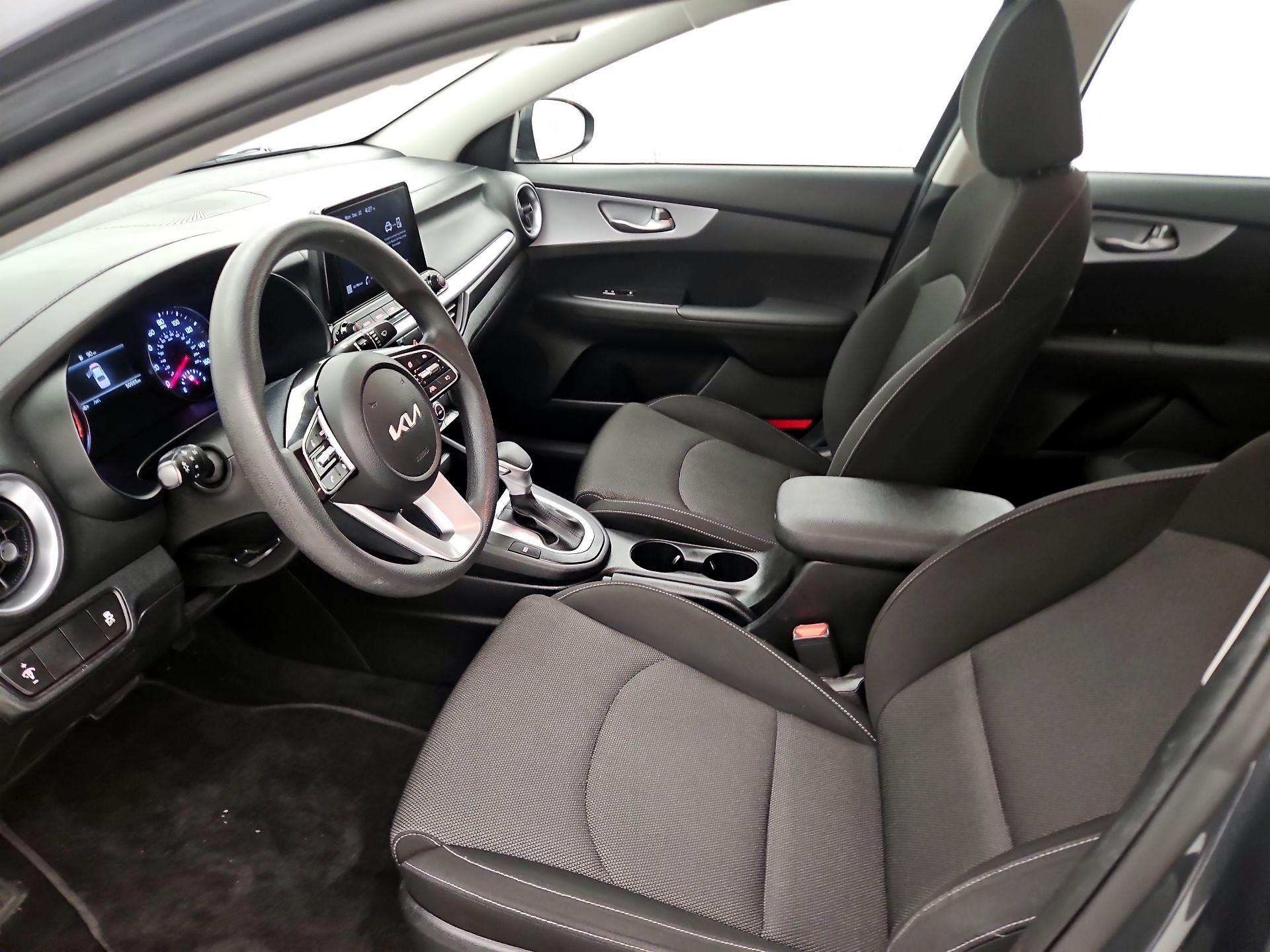 Thumbnail: 2023 Kia Forte - 11