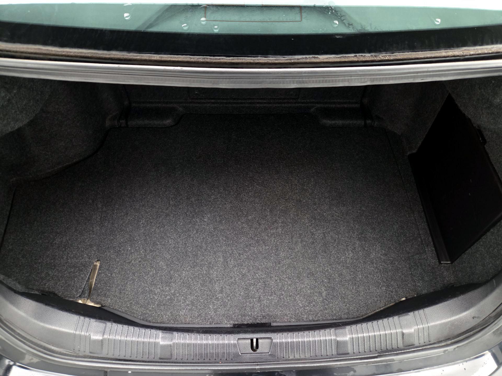 Thumbnail: 2018 Toyota Avalon - 19