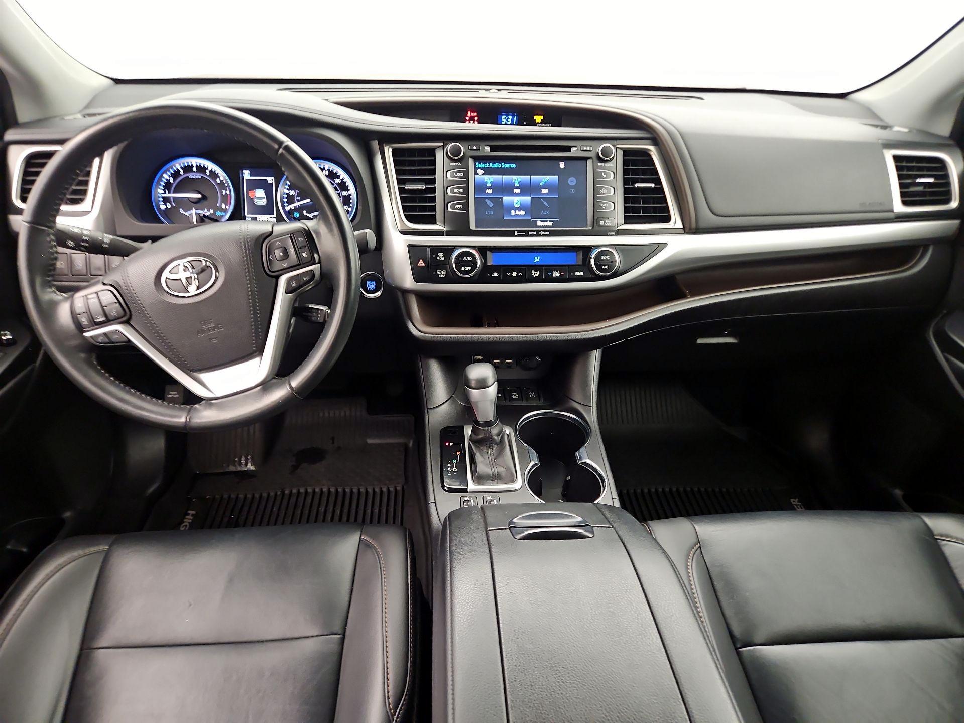 Thumbnail: 2019 Toyota Highlander - 9