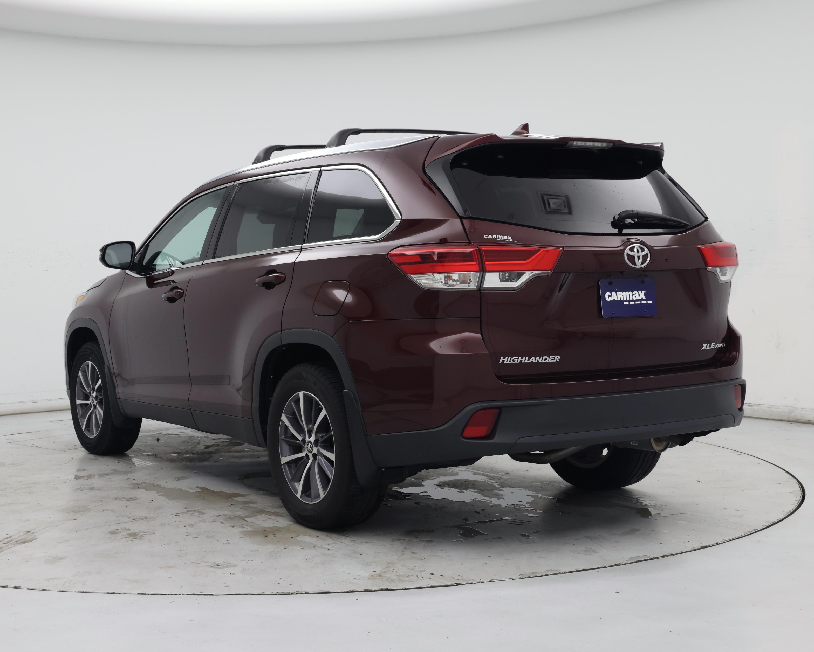 Thumbnail: 2019 Toyota Highlander - 2