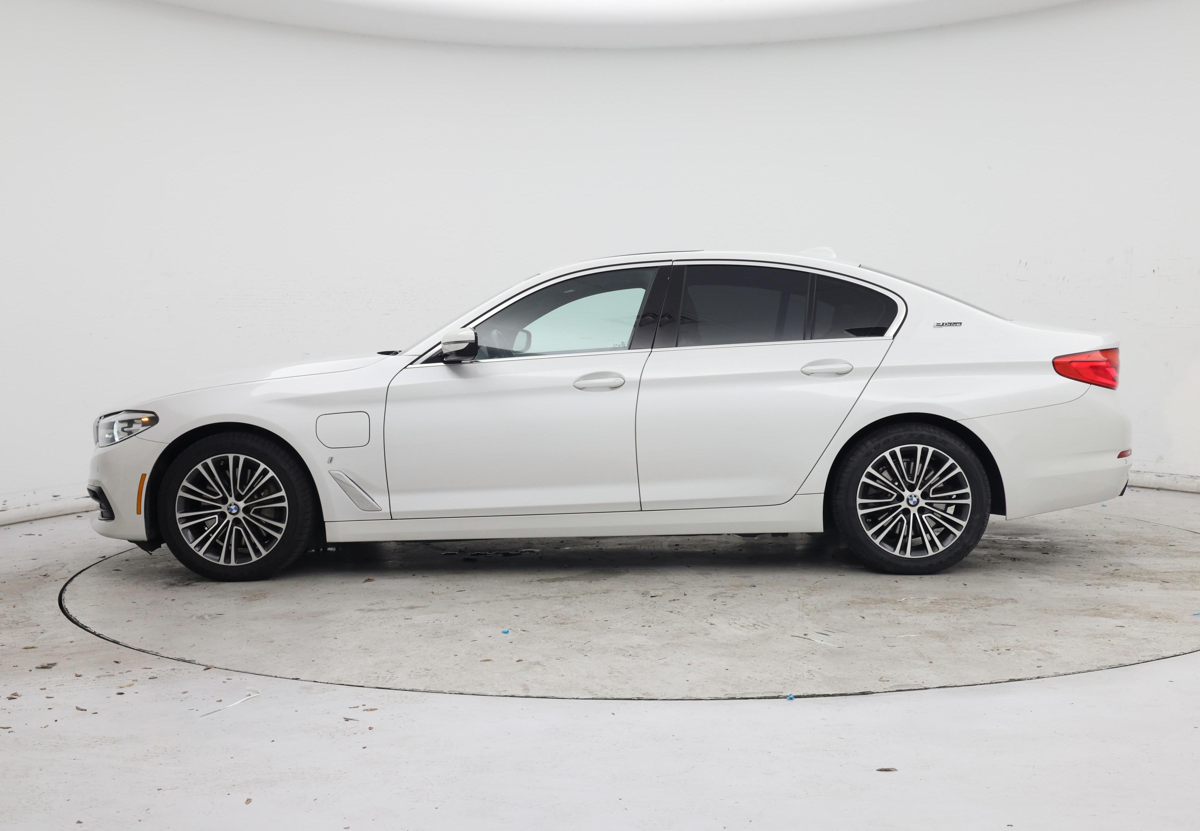 Thumbnail: 2019 BMW 5 Series - 3