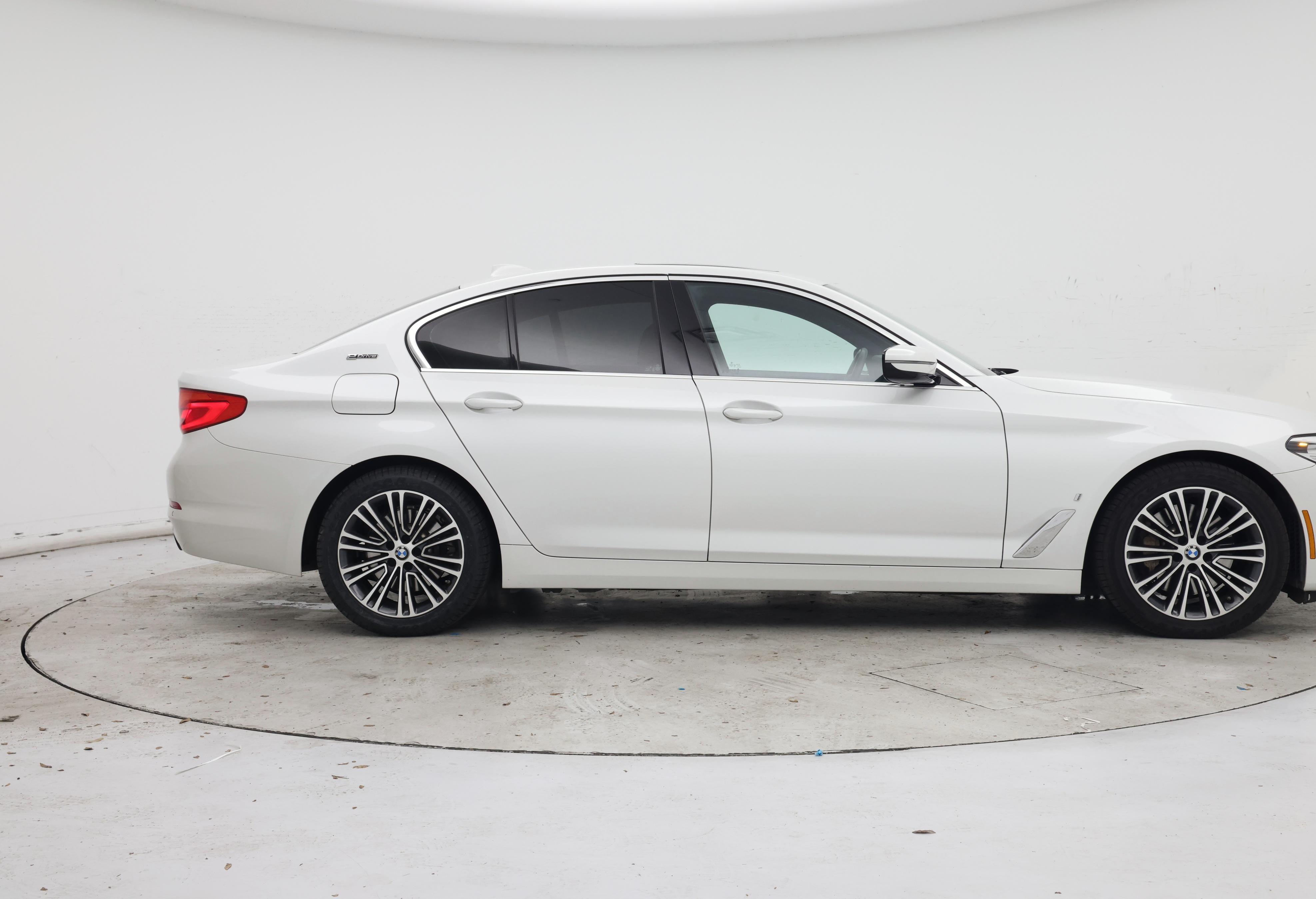 Thumbnail: 2019 BMW 5 Series - 7