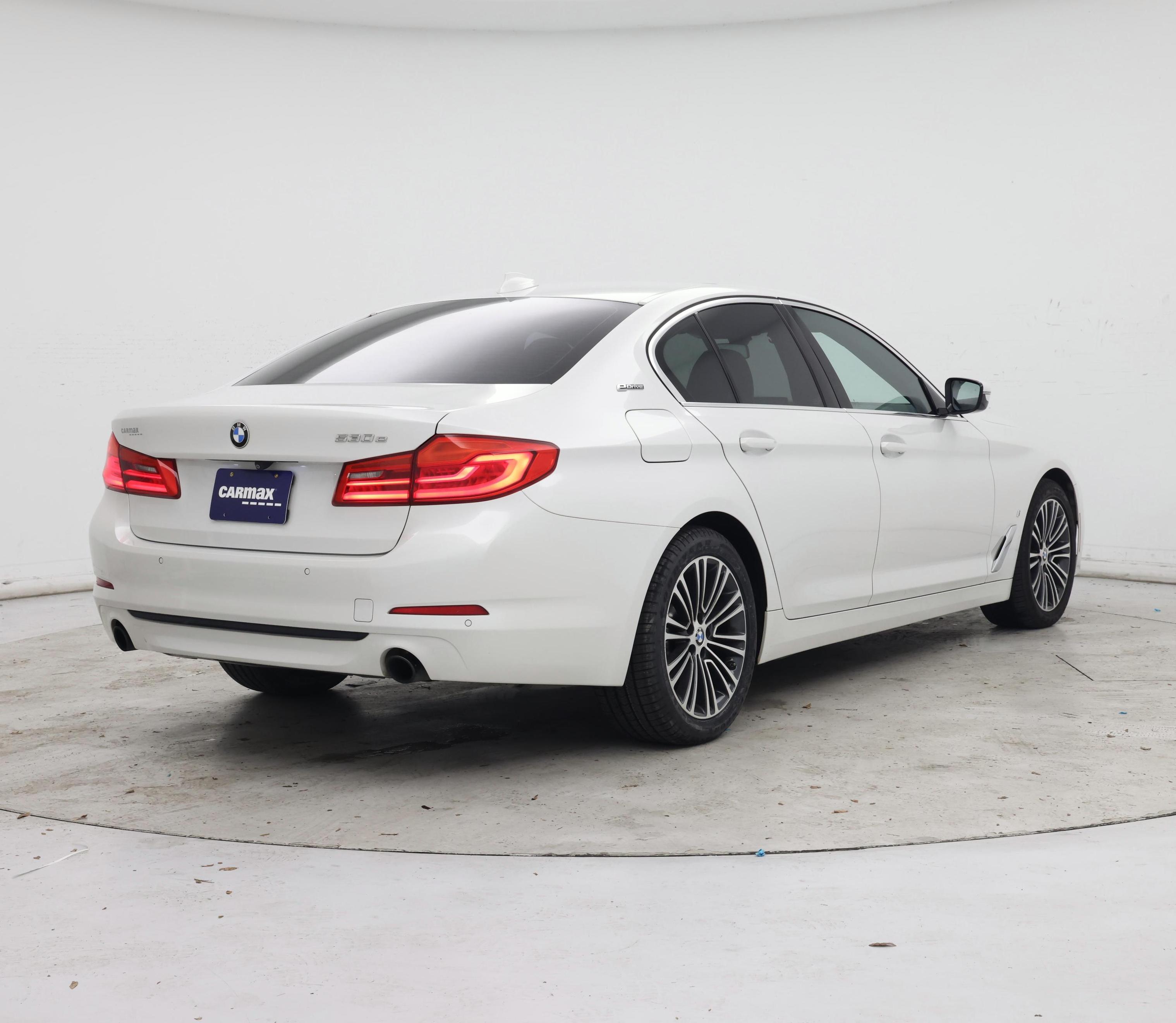 Thumbnail: 2019 BMW 5 Series - 8