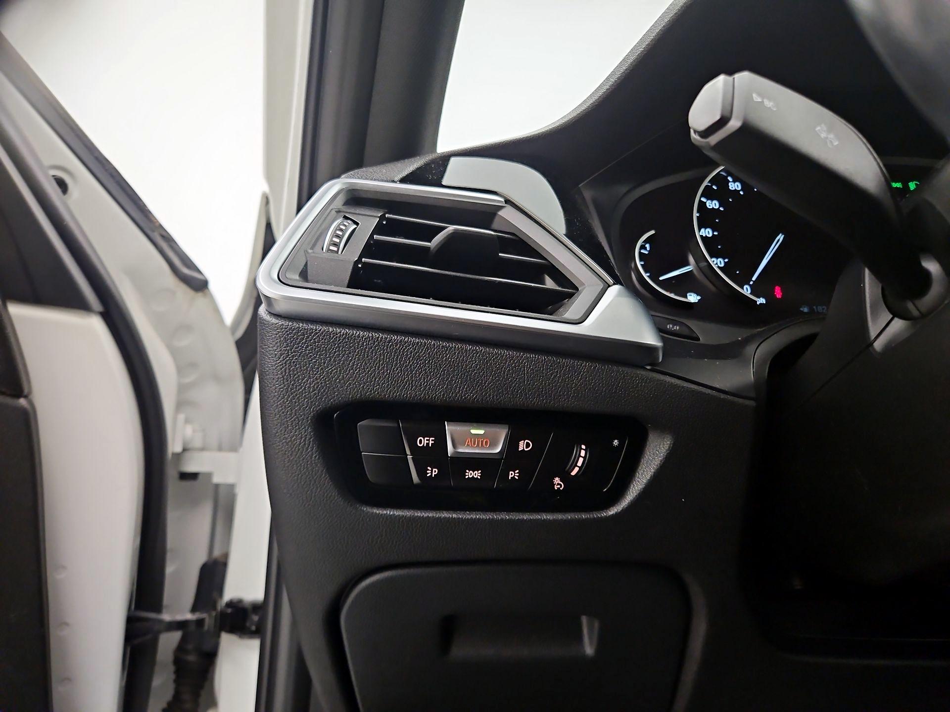 Thumbnail: 2019 BMW 3 Series - 13