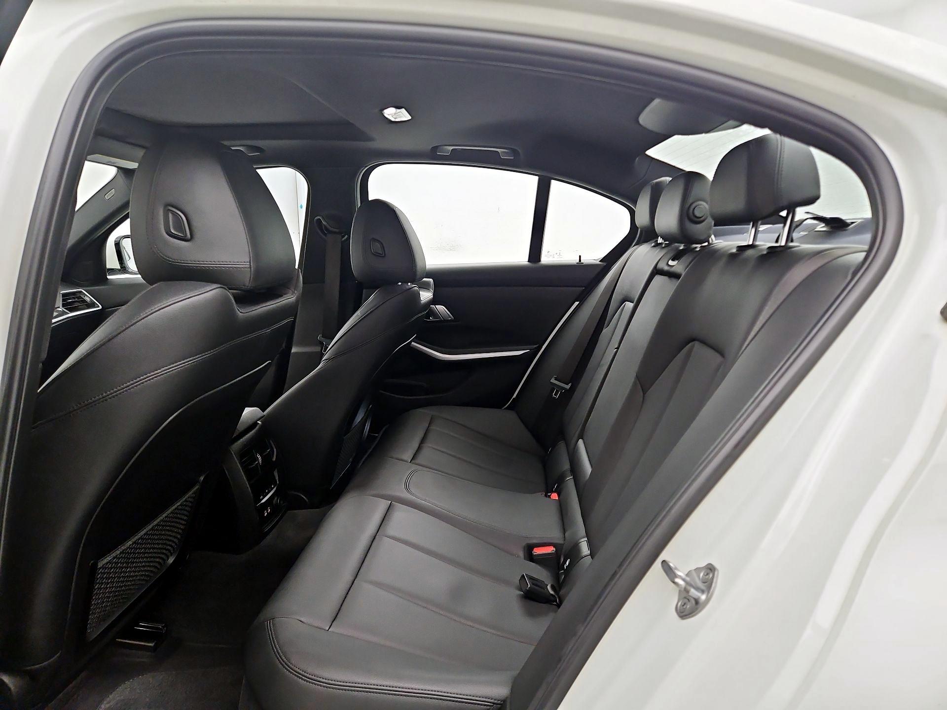 Thumbnail: 2019 BMW 3 Series - 20