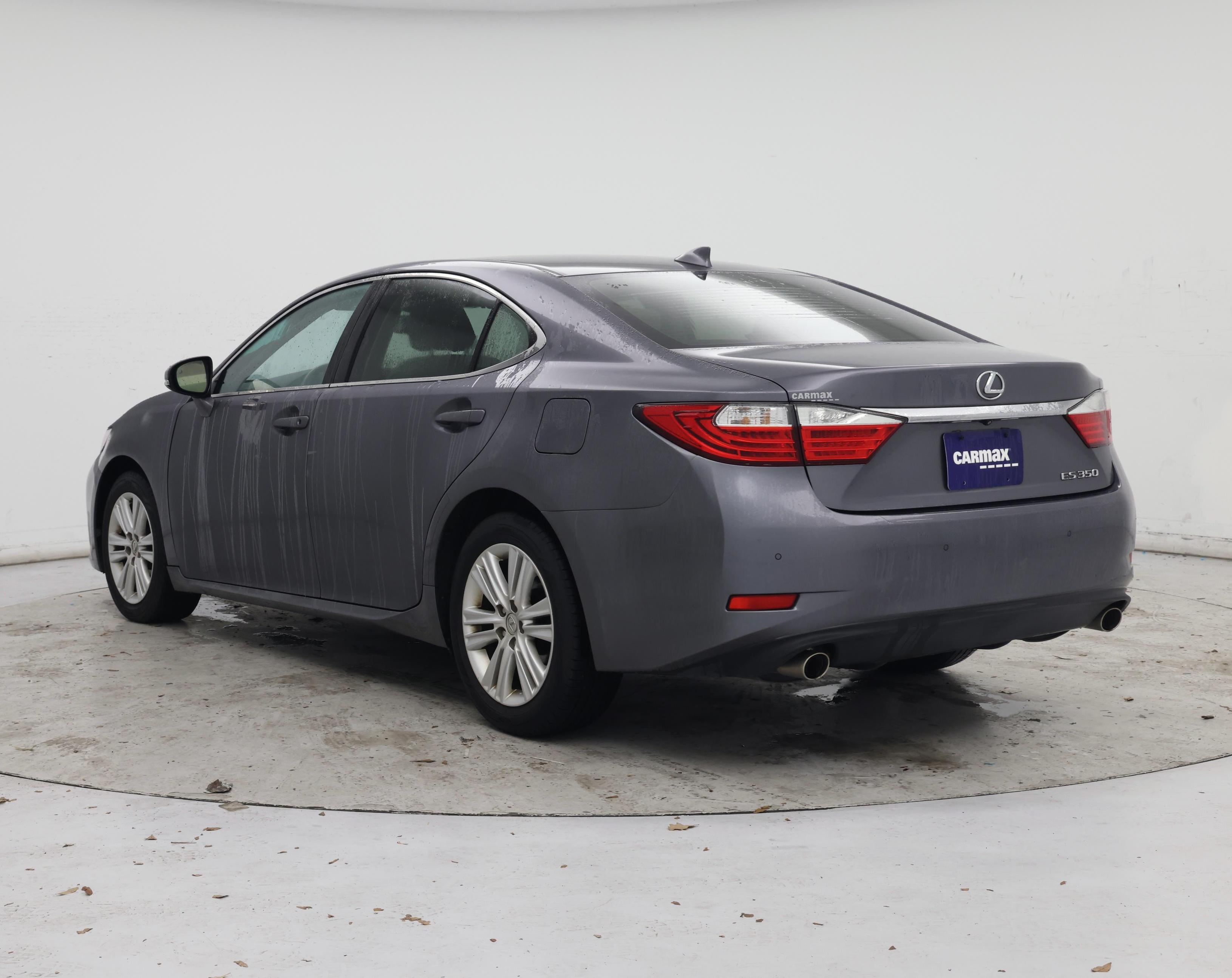 Thumbnail: 2015 Lexus ES - 2