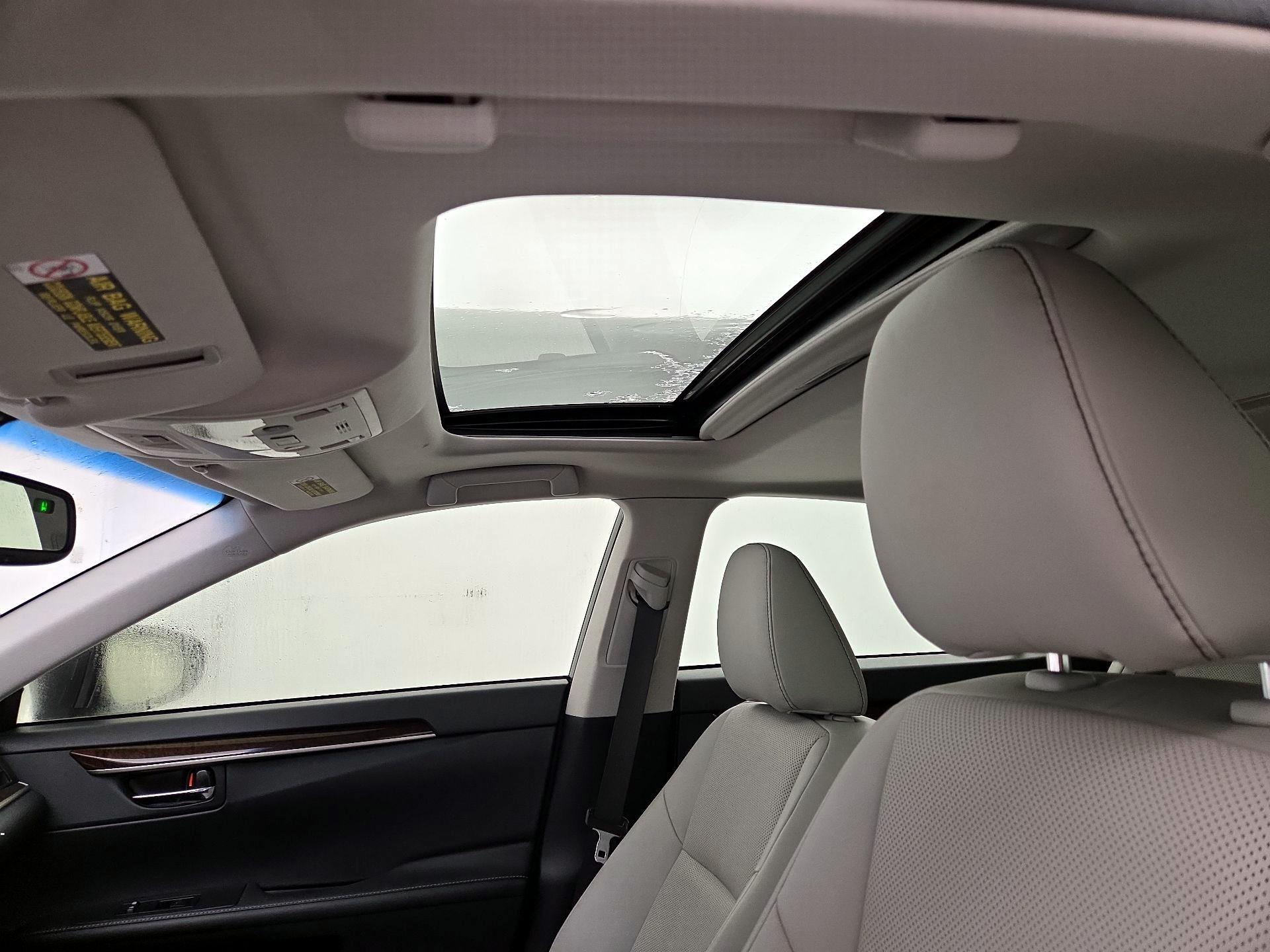 Thumbnail: 2015 Lexus ES - 19