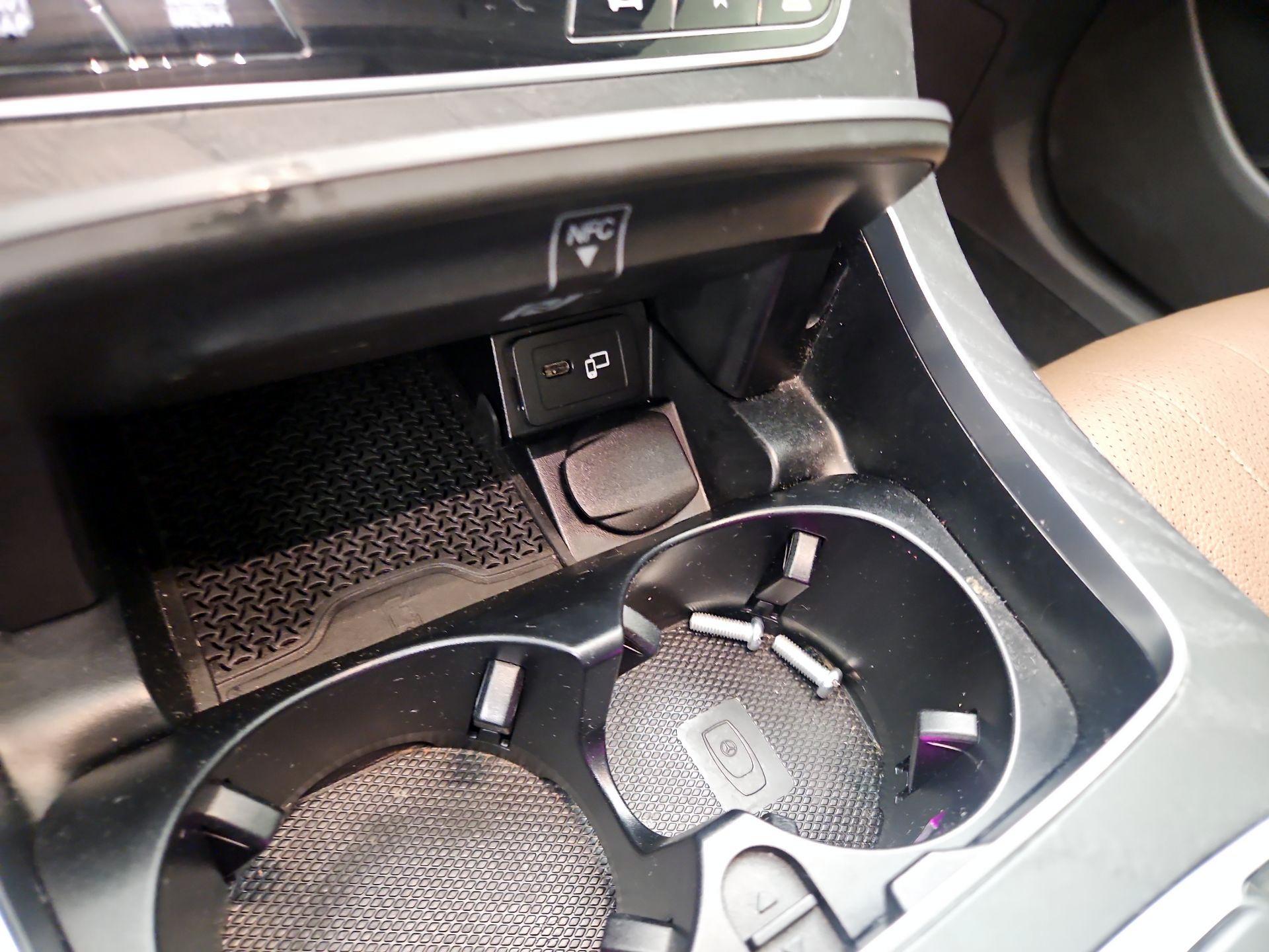 Thumbnail: 2021 Mercedes-Benz E-Class - 18