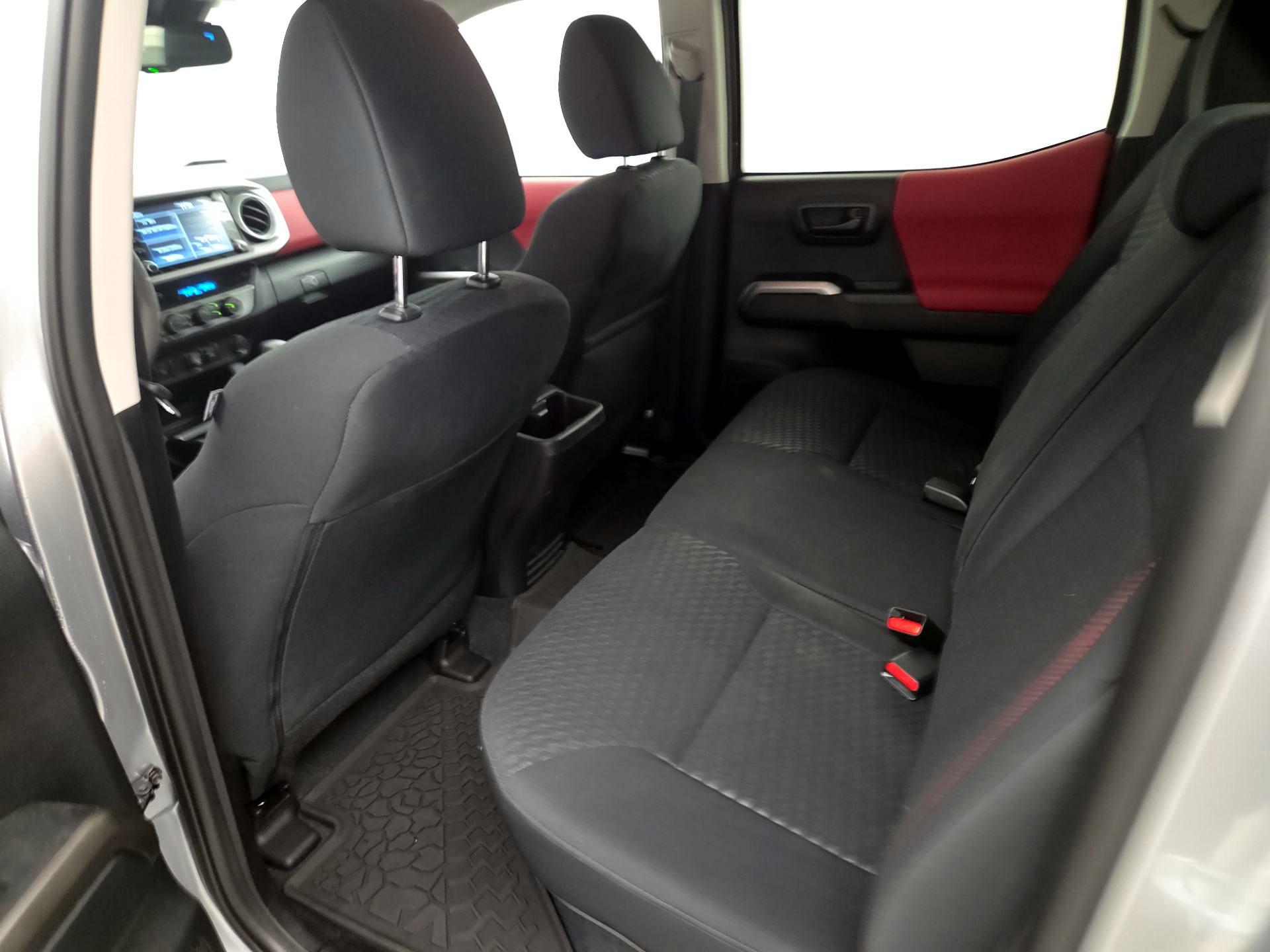 Thumbnail: 2021 Toyota Tacoma - 19