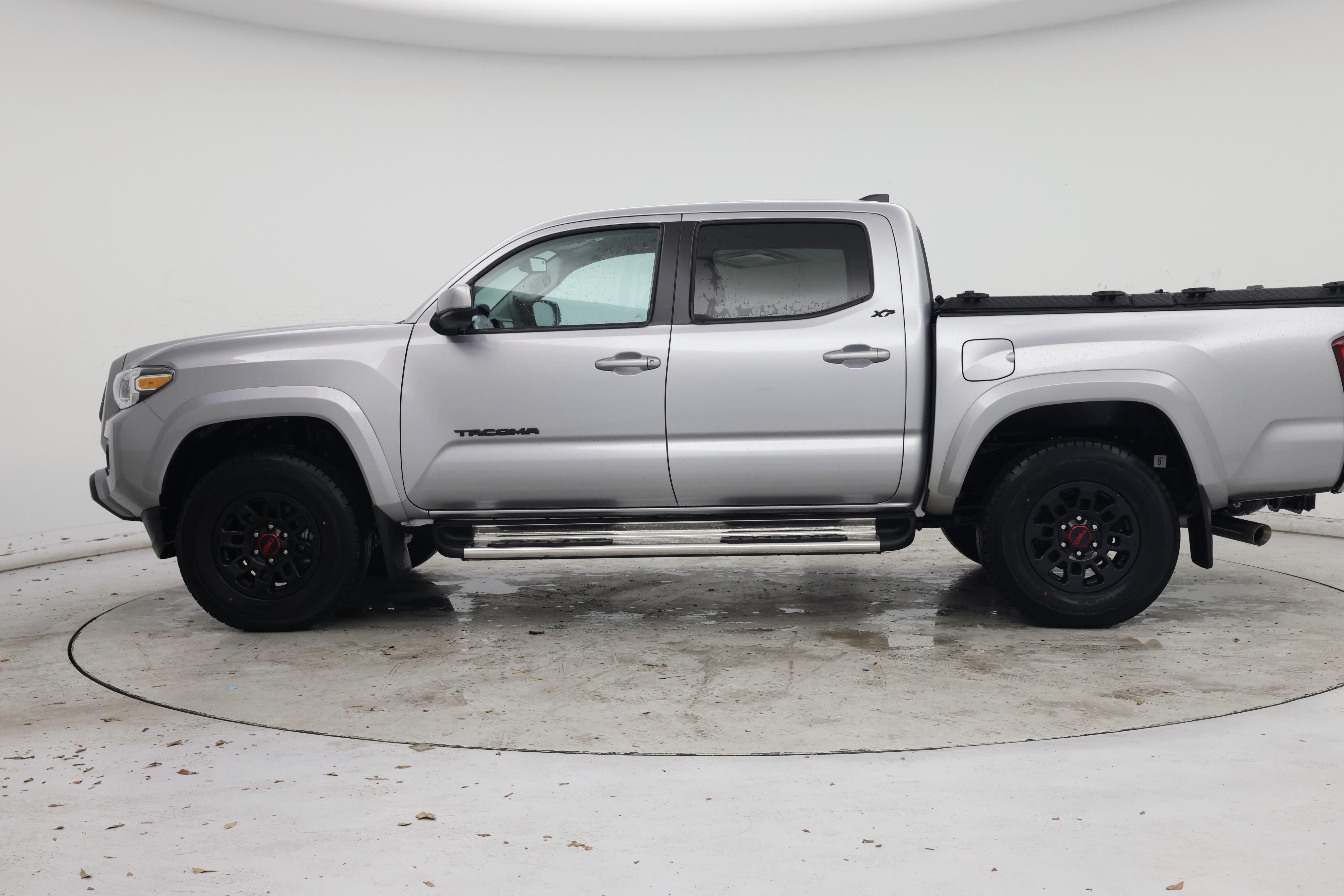 Thumbnail: 2021 Toyota Tacoma - 3
