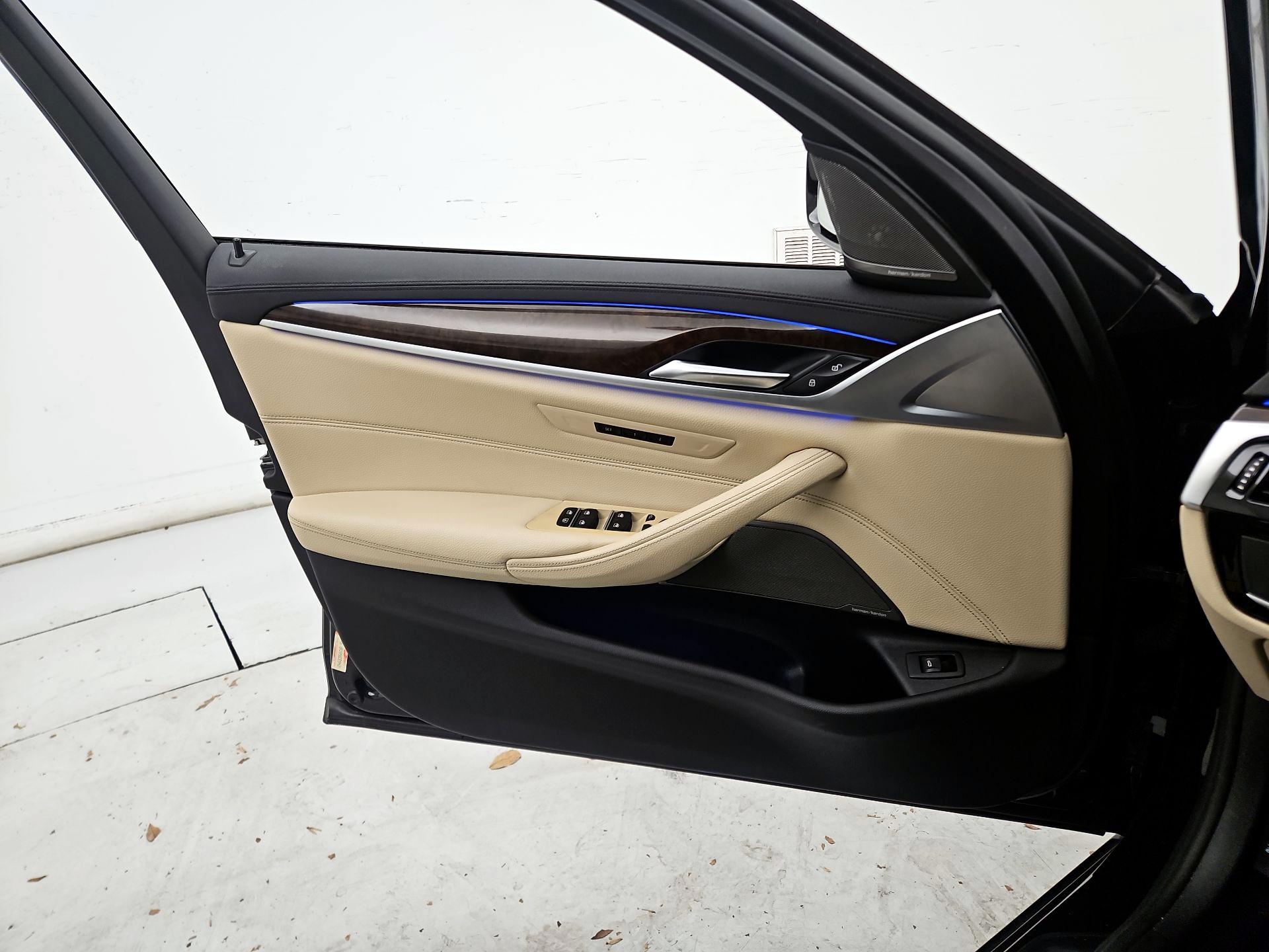 Thumbnail: 2019 BMW 5 Series - 12