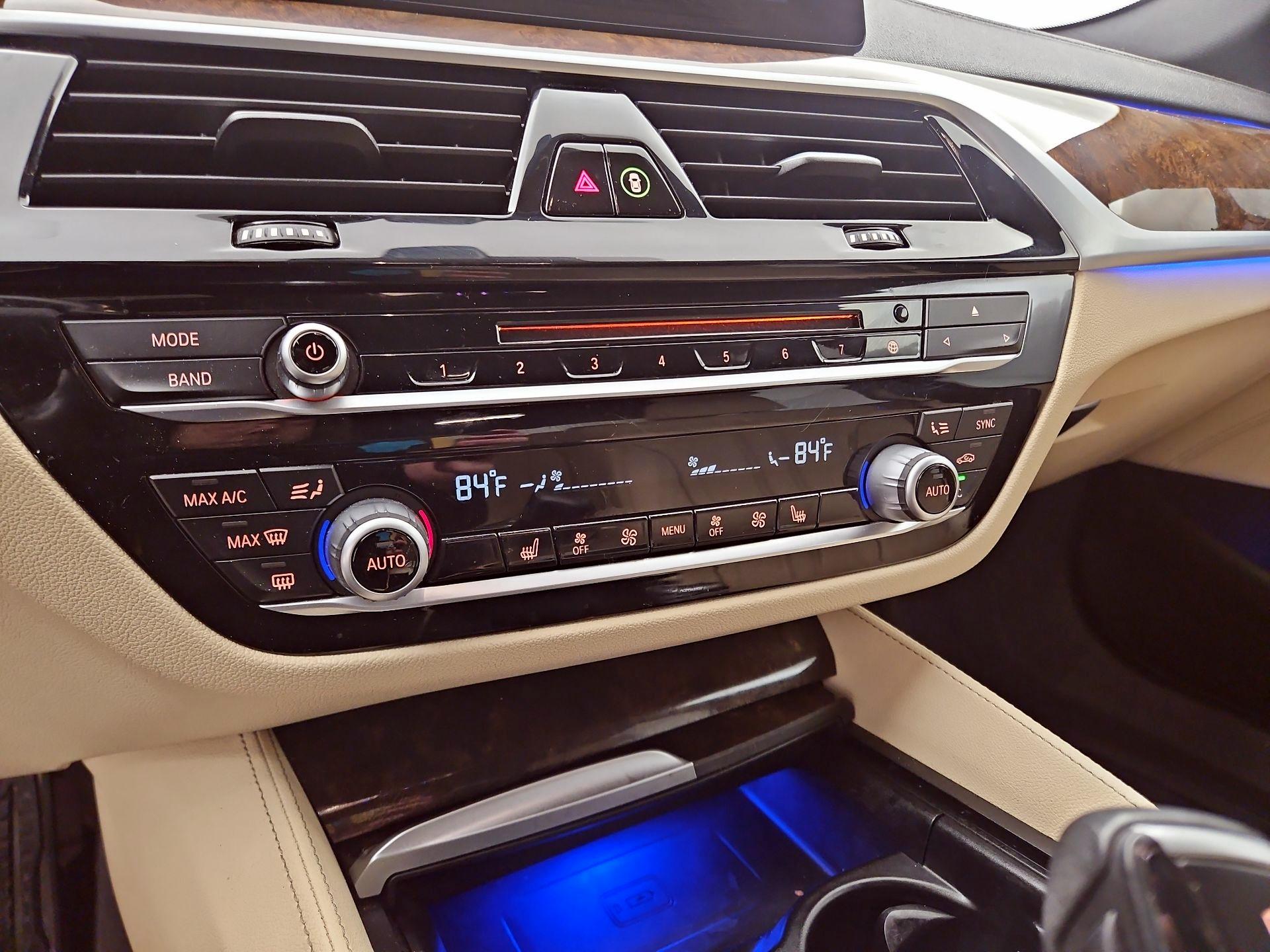 Thumbnail: 2019 BMW 5 Series - 17