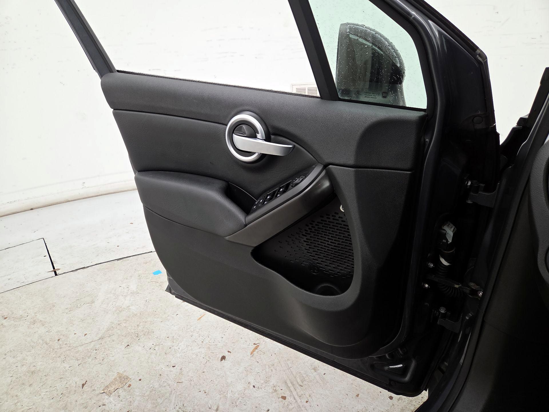 Thumbnail: 2018 Fiat 500X - 12