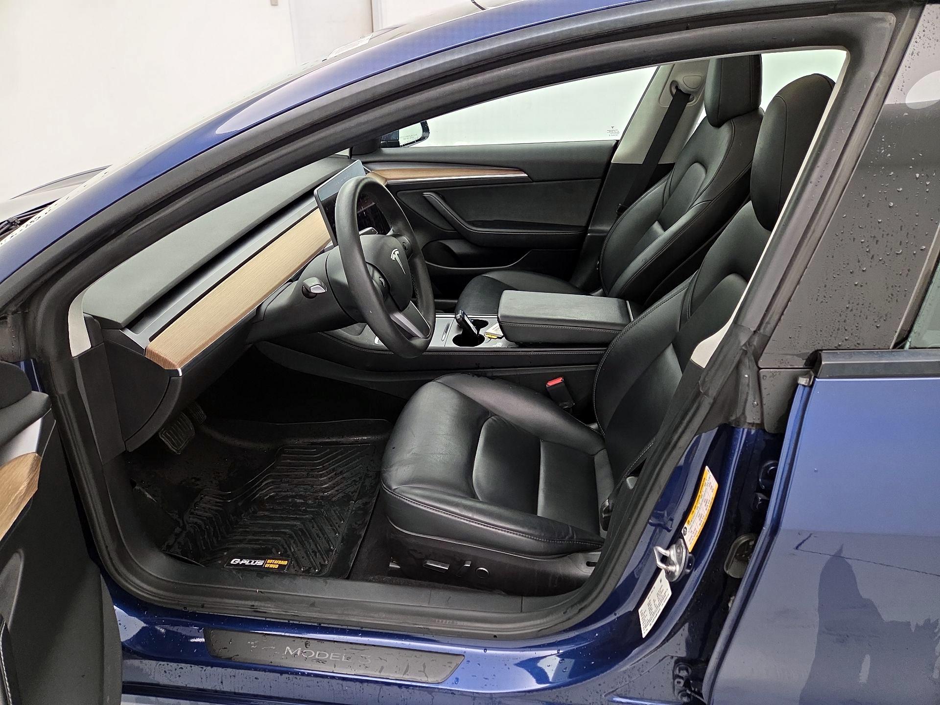 Thumbnail: 2022 Tesla Model 3 - 11