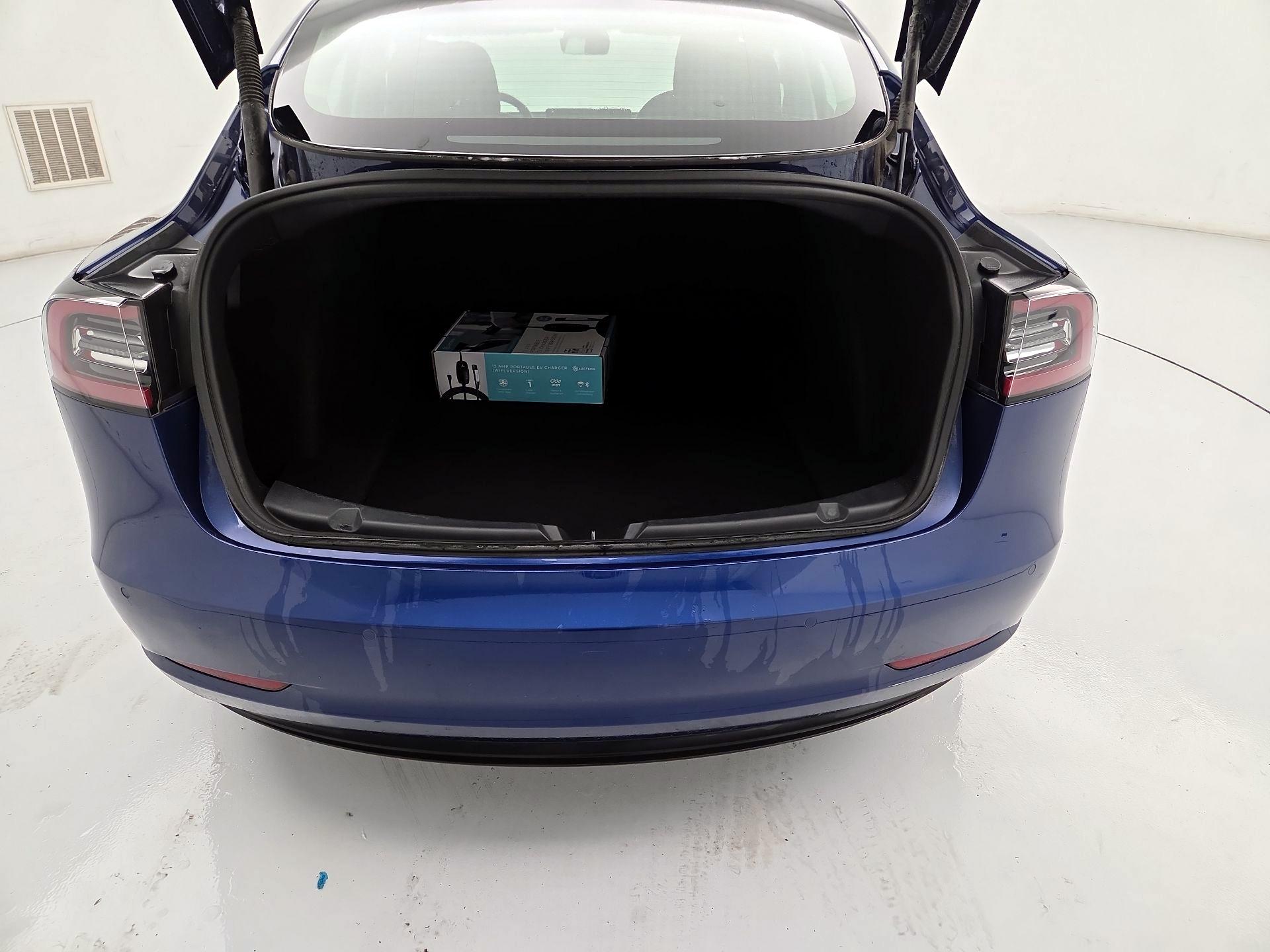 Thumbnail: 2022 Tesla Model 3 - 20