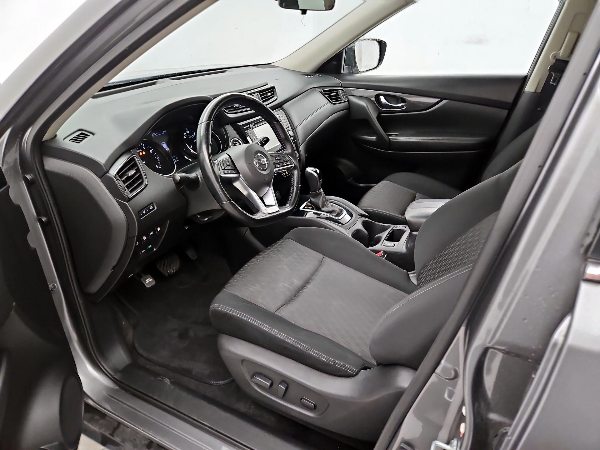 Thumbnail: 2020 Nissan Rogue - 11