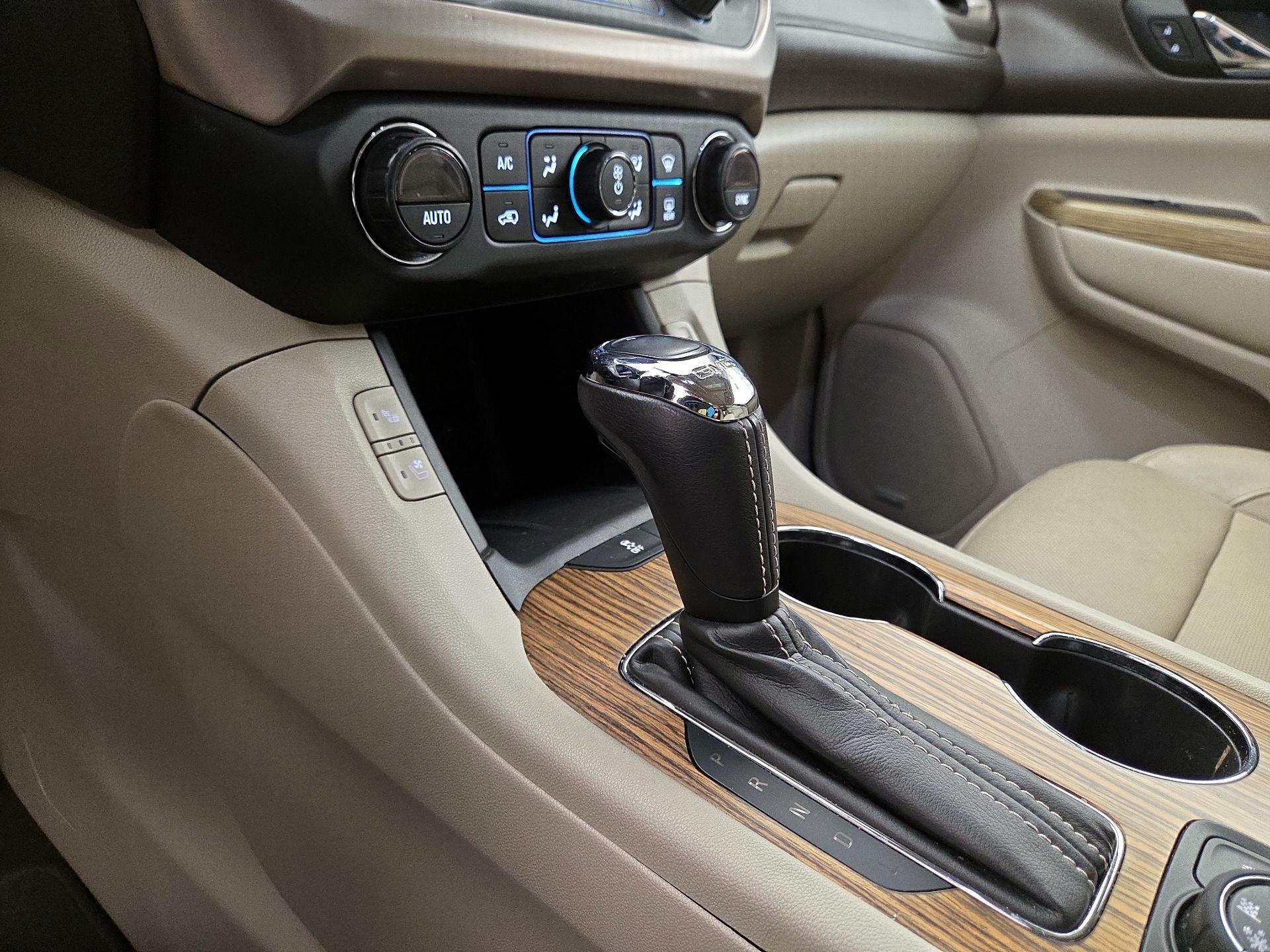 Thumbnail: 2017 GMC Acadia - 17