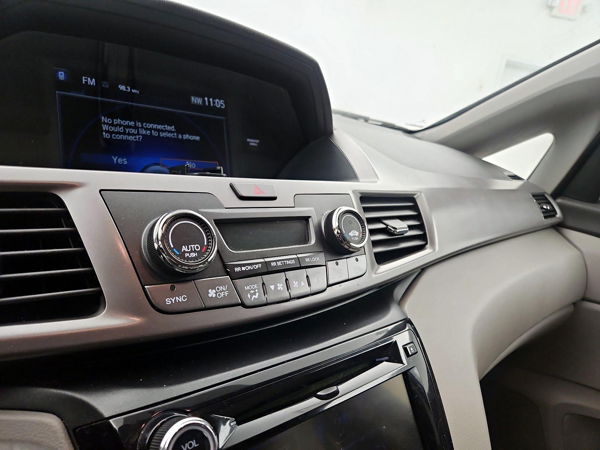 Thumbnail: 2016 Honda Odyssey - 16