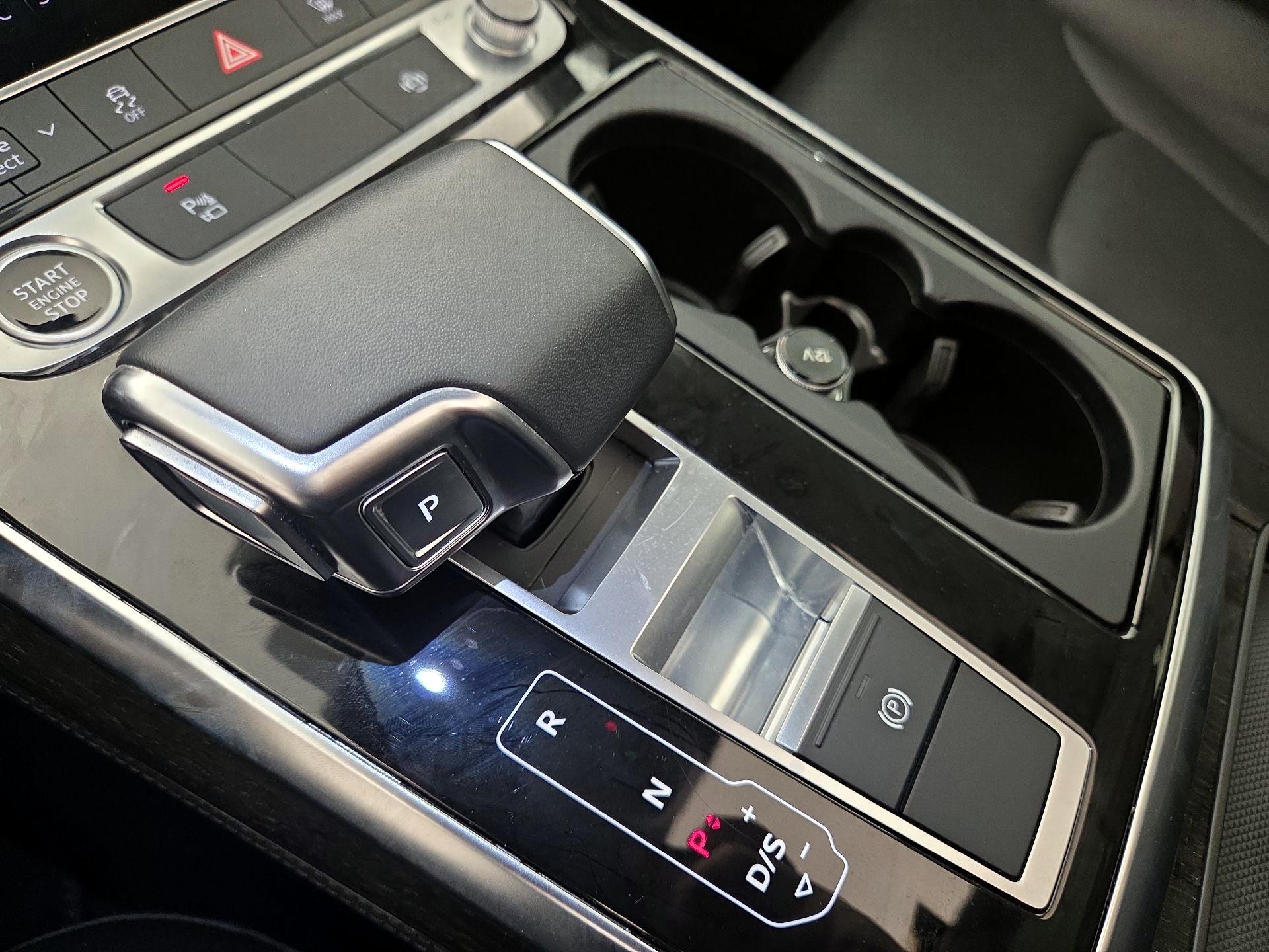 Thumbnail: 2023 Audi Q7 - 17