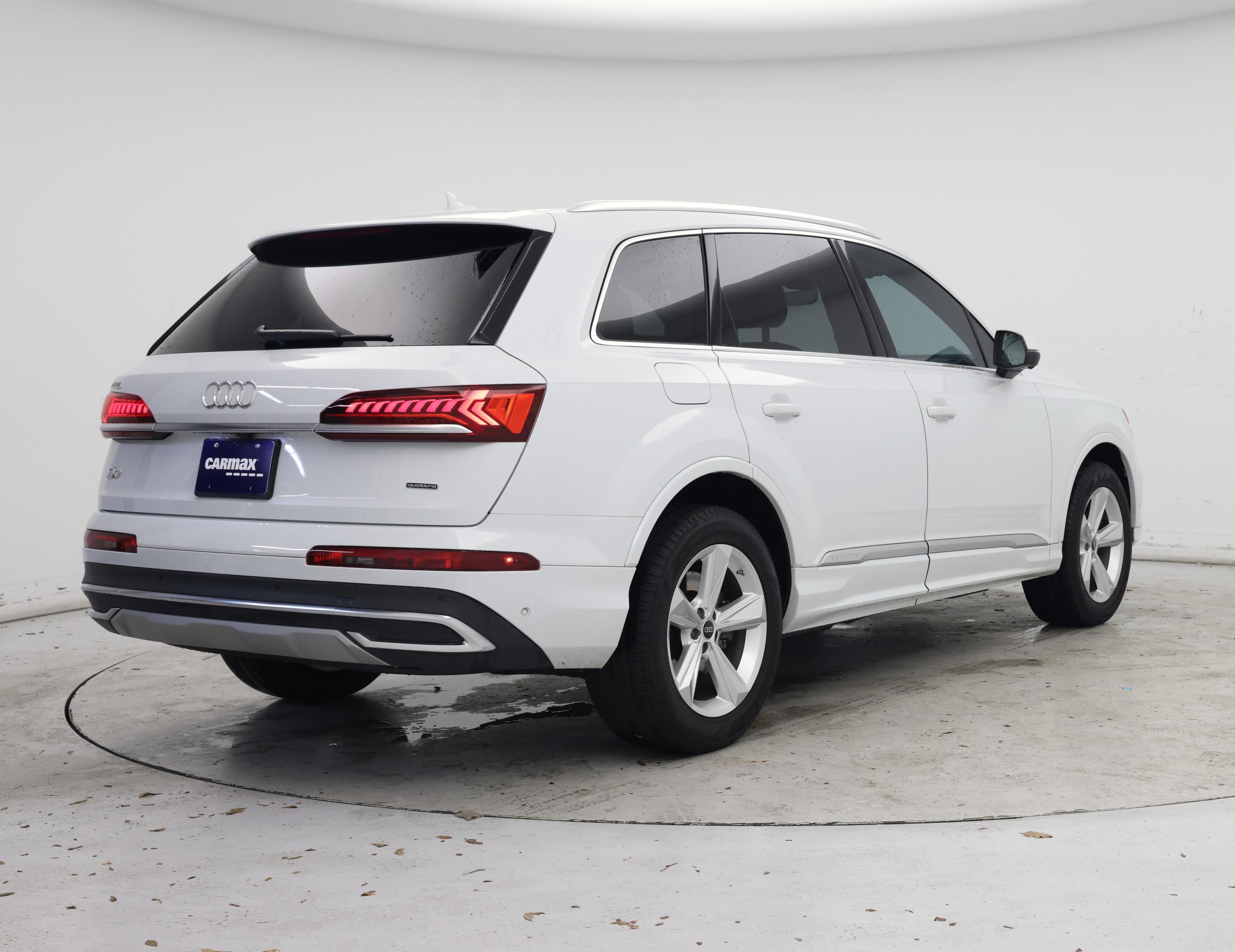 Thumbnail: 2023 Audi Q7 - 8