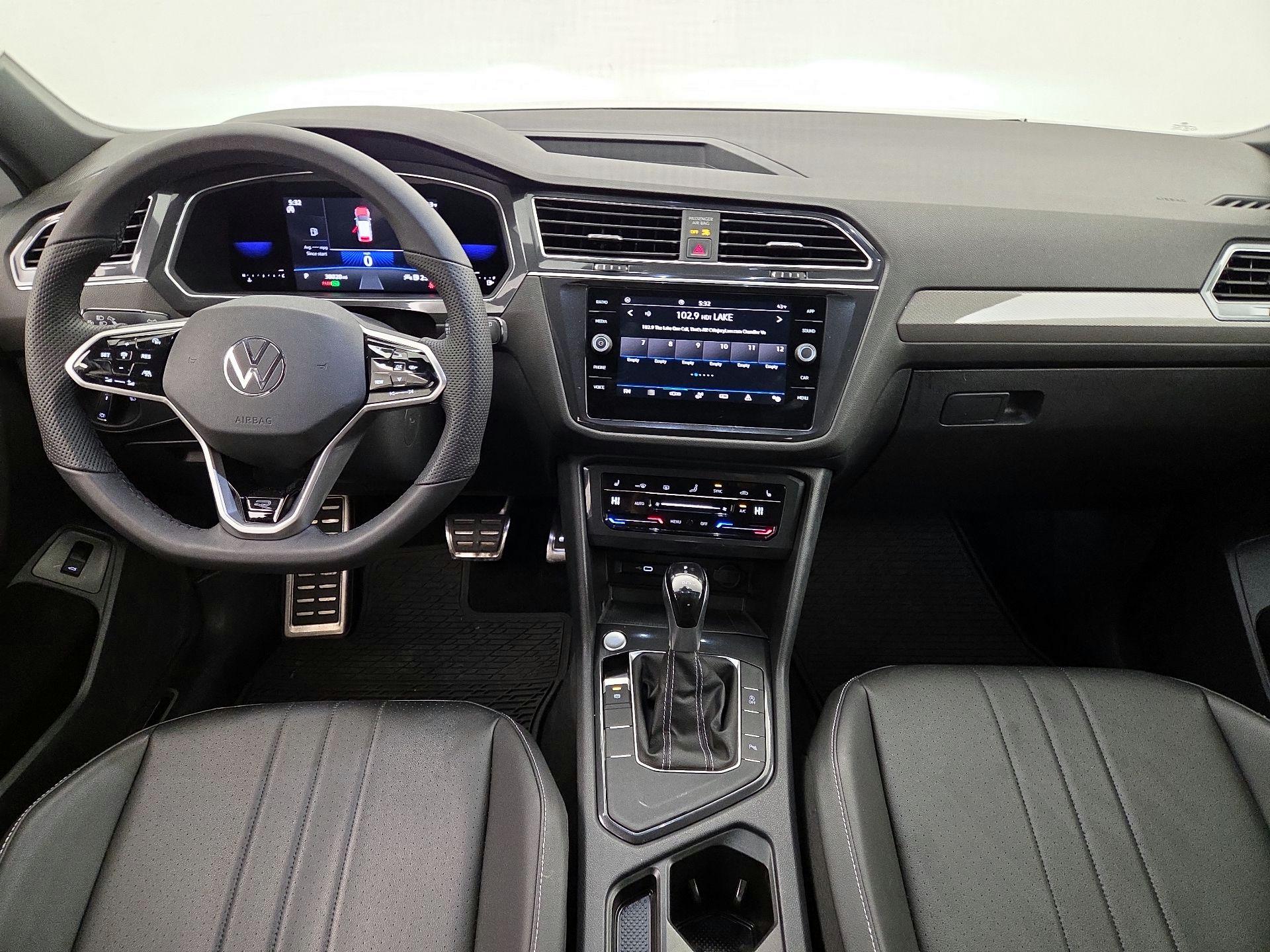 Thumbnail: 2022 Volkswagen Tiguan - 9